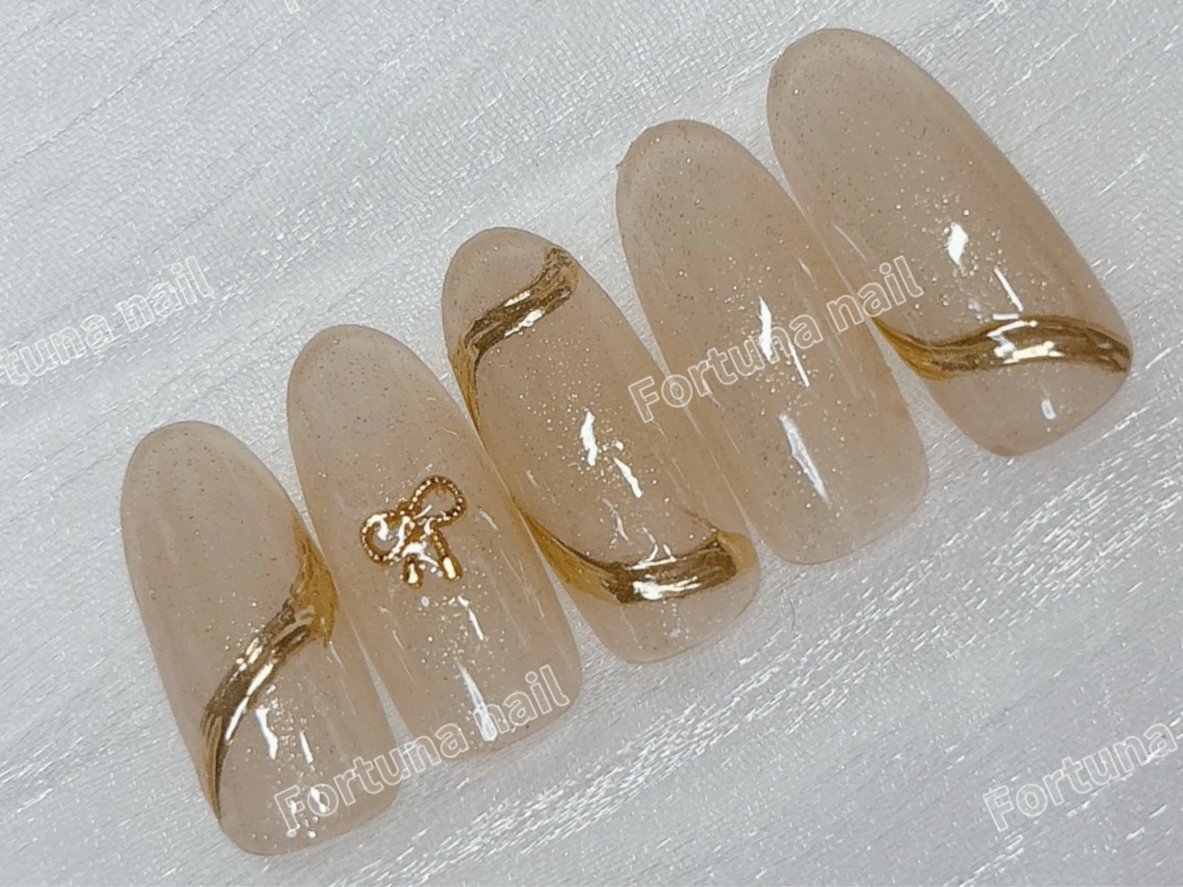 ネイル 冬ネイル クリスマス ハンドネイル Nail •Head スパFortunaのネイルデザイン