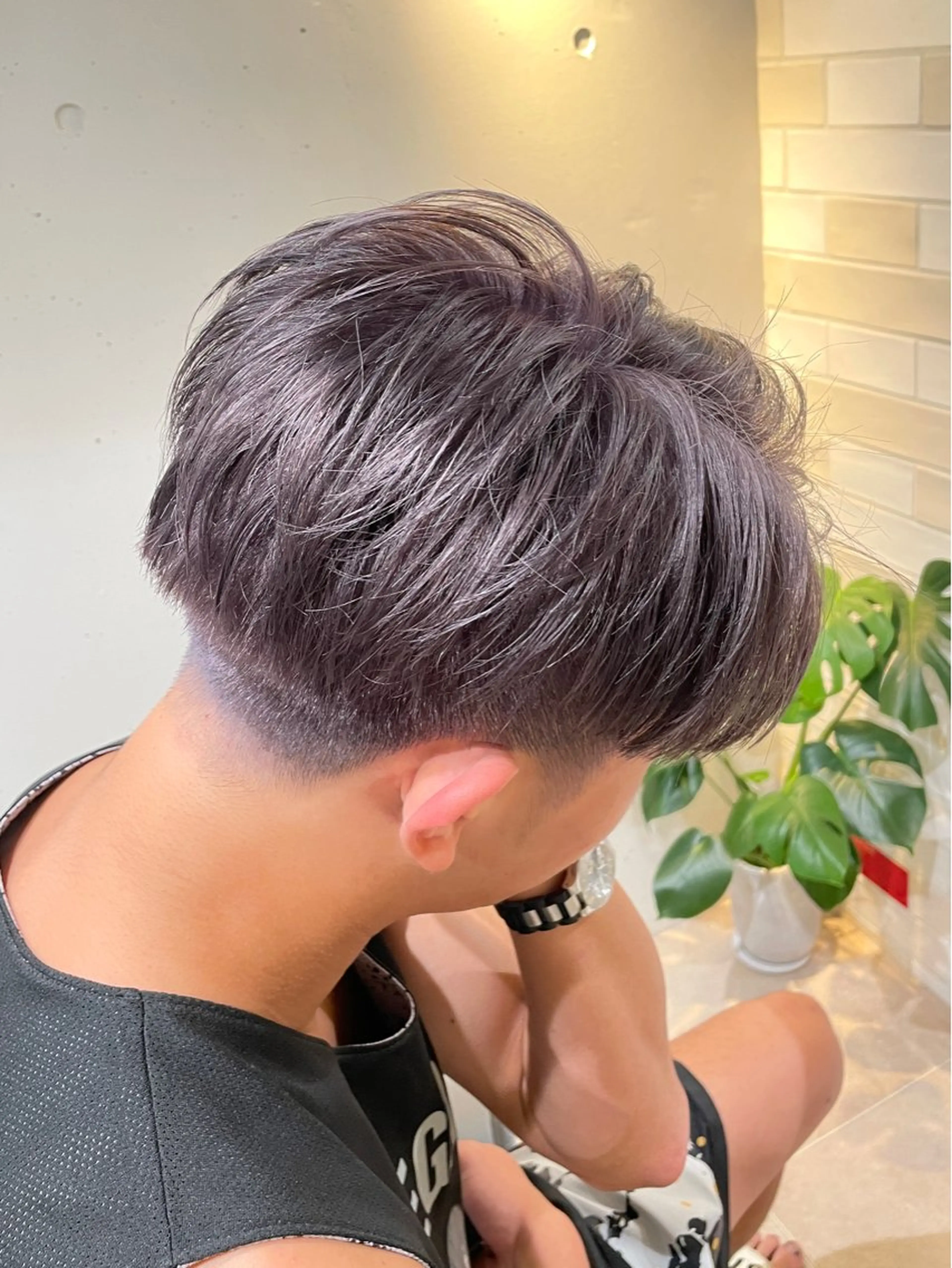 ショート カラー メンズ メンズブリーチ メンズハイトーン ブリーチ ケアブリーチ ハイトーンカラー カット ヘアカラー トリートメント STUDIO 4H所属・小山功陽 /メンズスタイルのヘアスタイル