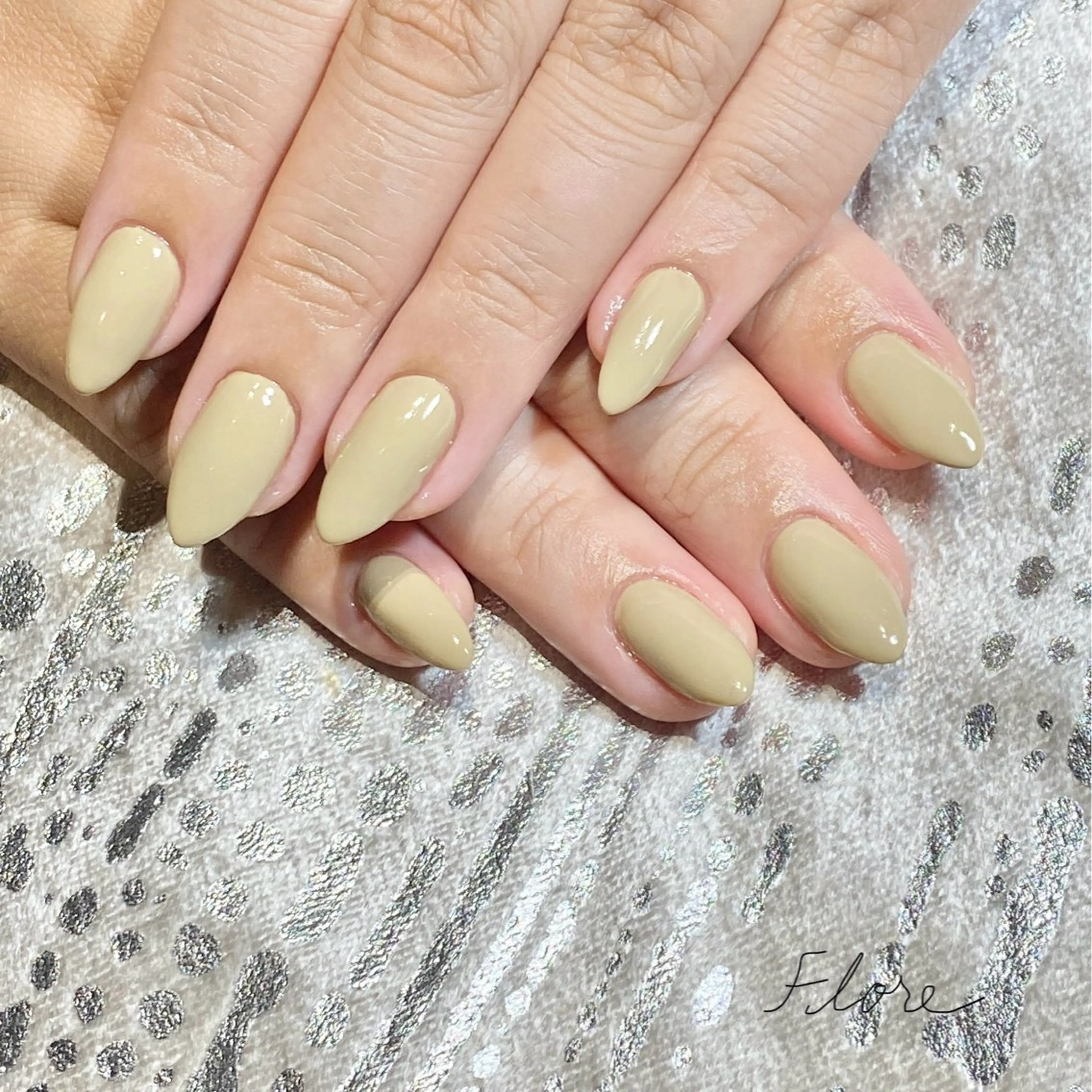 ネイル Flore (フロール)の眉毛・アイブロウイメージ