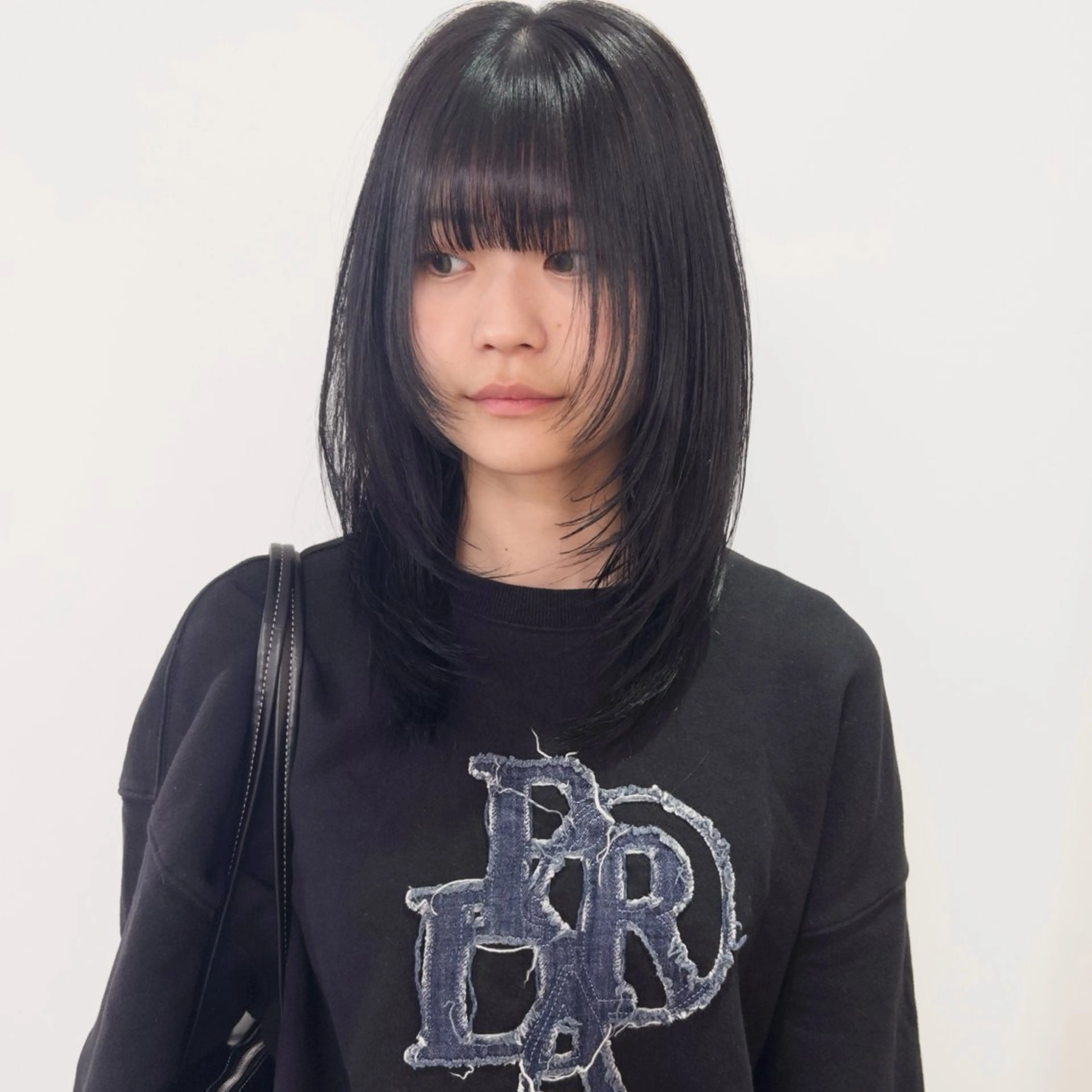 ミディアム カラー ブリーチ カット ヘアカラー トリートメント nonoka オリーブ/グレージュのヘアスタイル