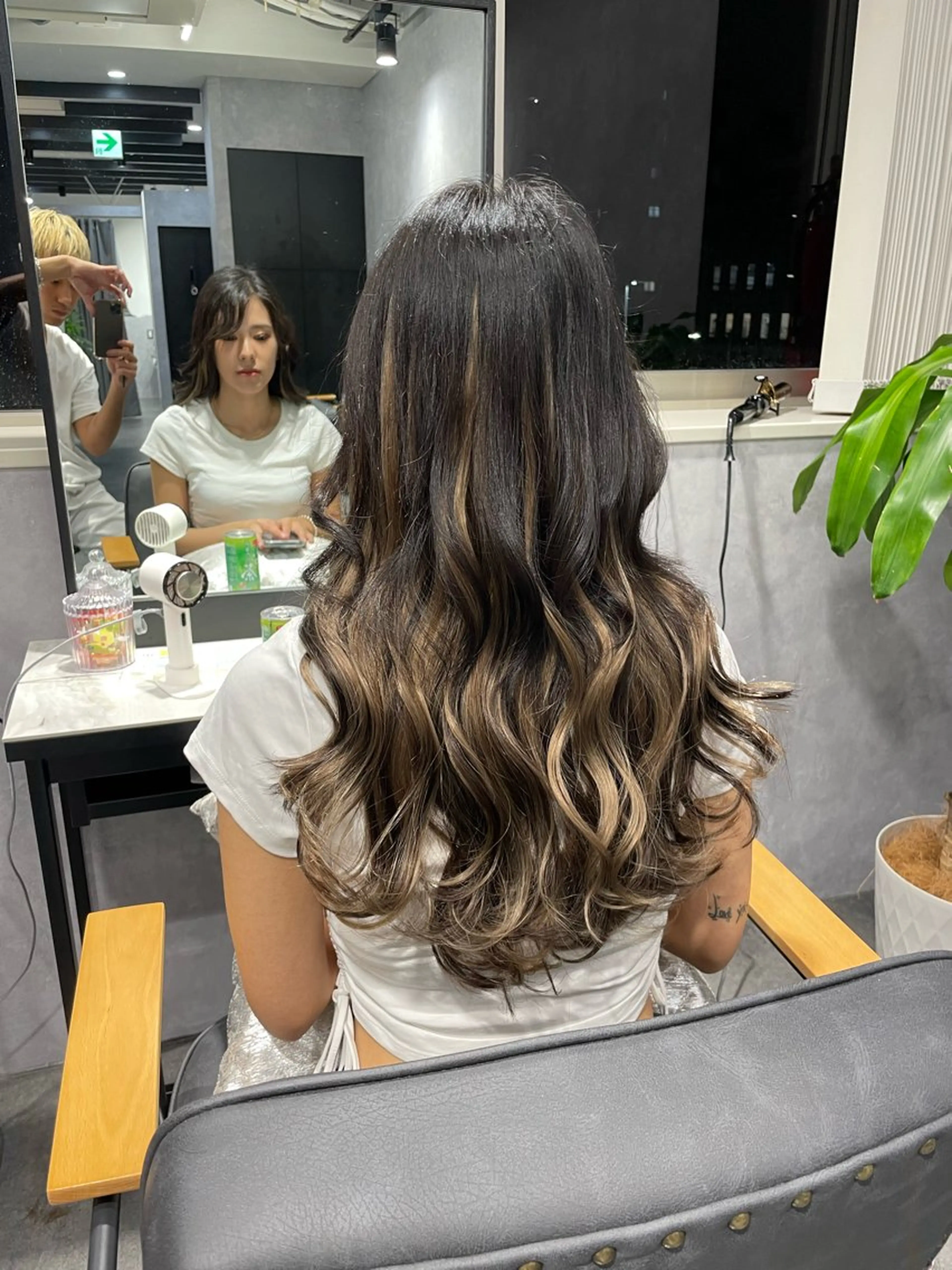 ロング プルエクステ エクステ 江田 悠真のヘアスタイル