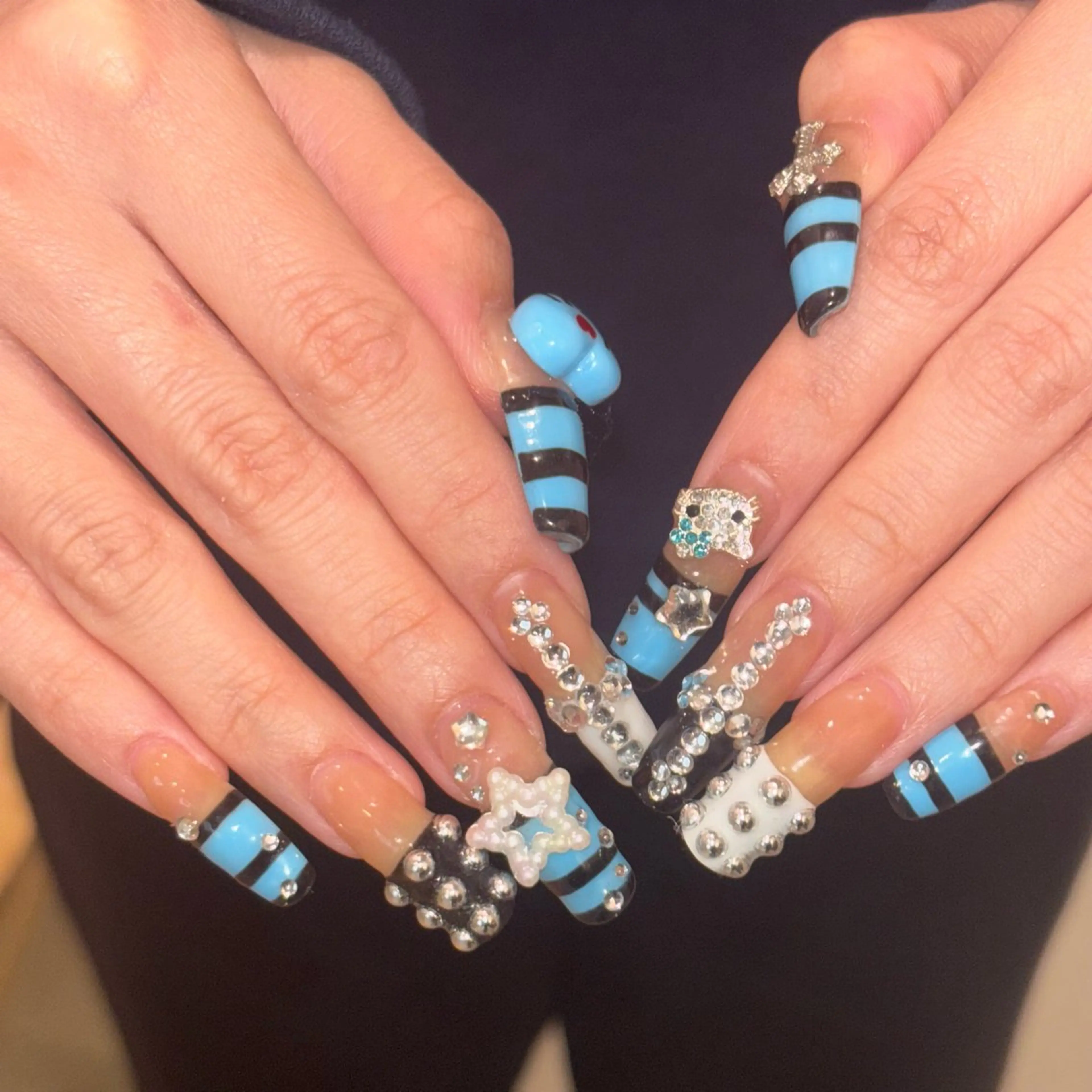 ネイル ハンドネイル 🐬Cxxu° Nail✝️のネイルデザイン