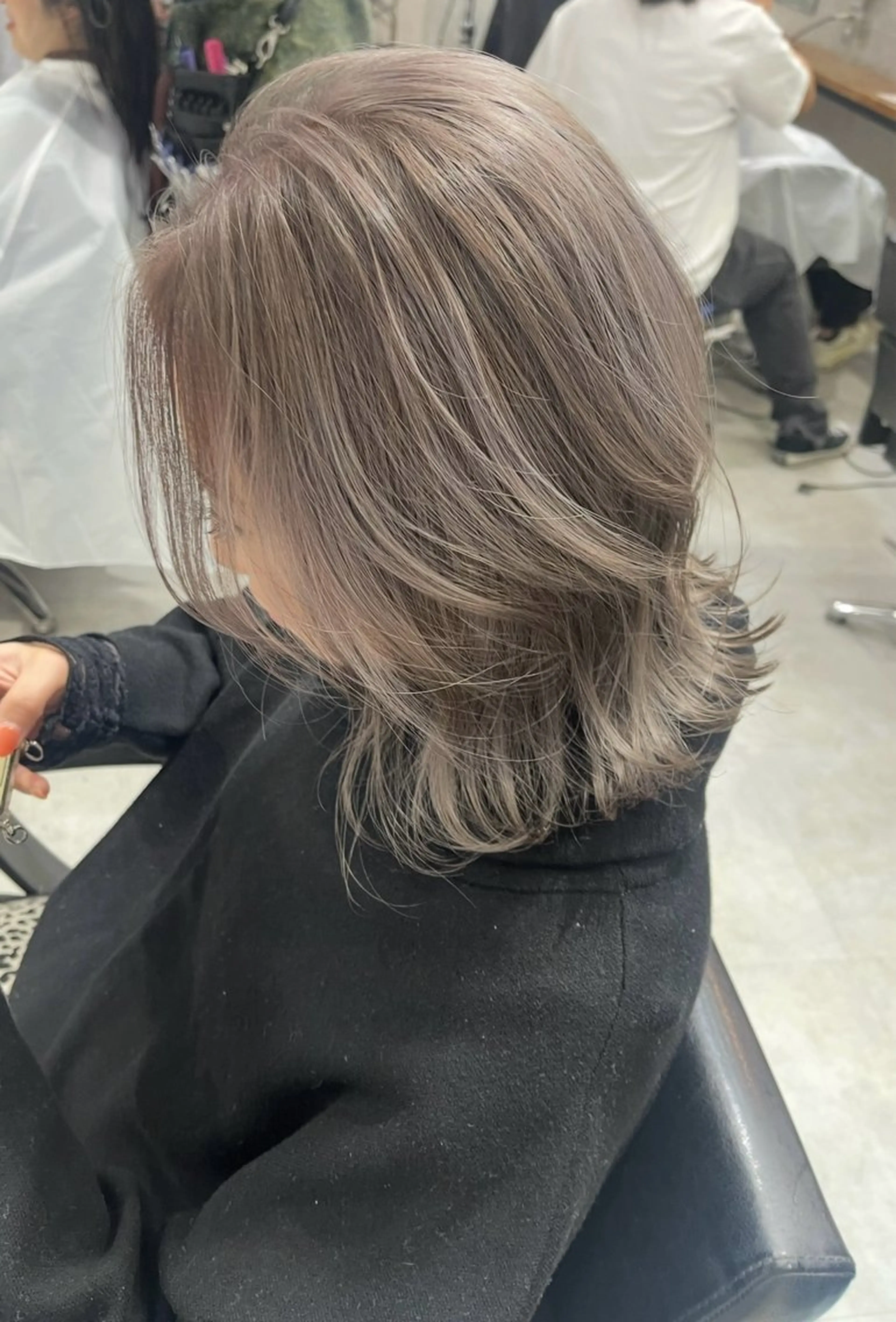 ミディアム カラー ベージュカラー ブリーチ ヘアカラー 松井那津子 /ハイライトブリーチのヘアスタイル