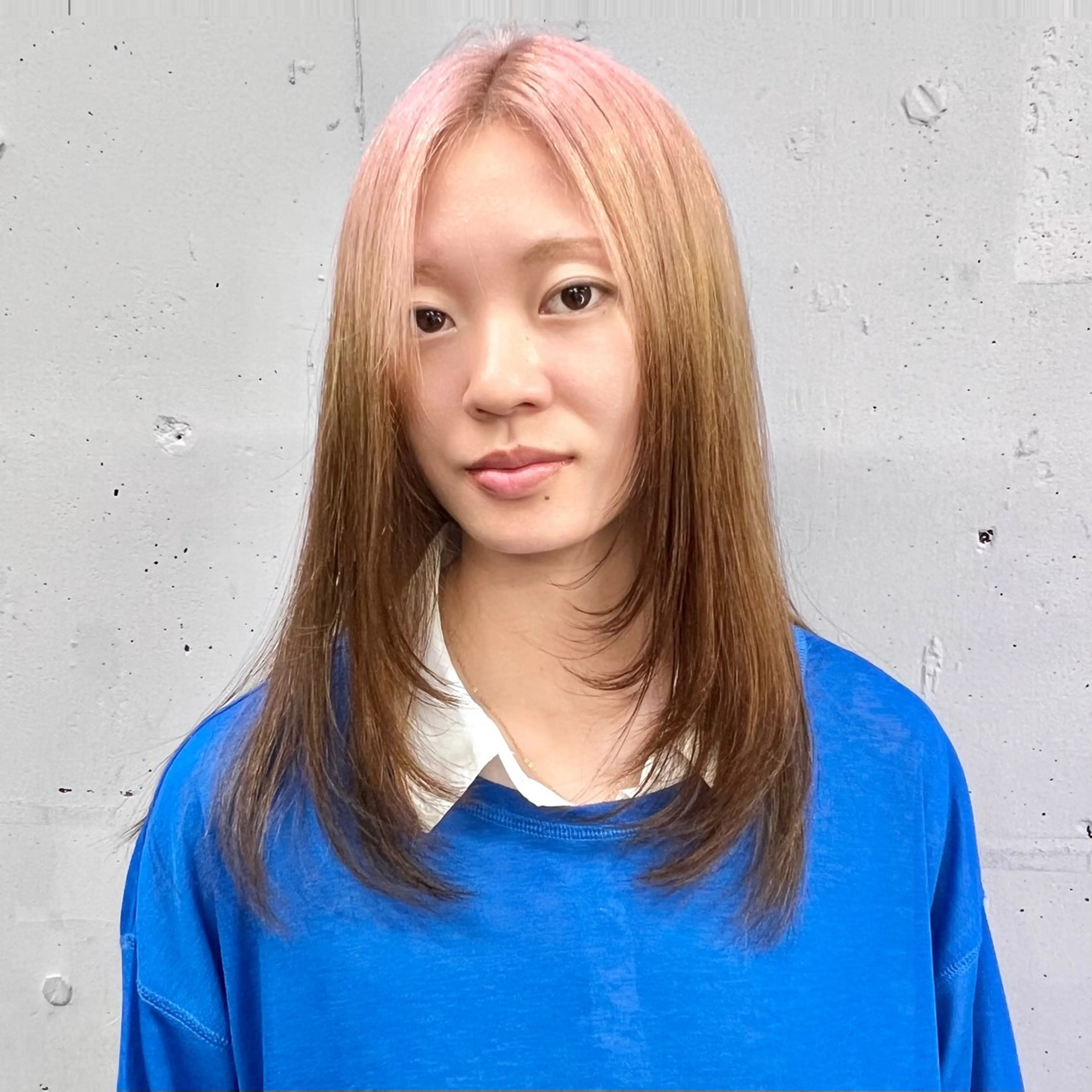 ロング カラー ブリーチ ハイトーンカラー レイヤーカット 似合わせカット 小顔カット カット ヘアカラー トリートメント レイヤー×髪質改善 ハッシュカット/新宿のヘアスタイル