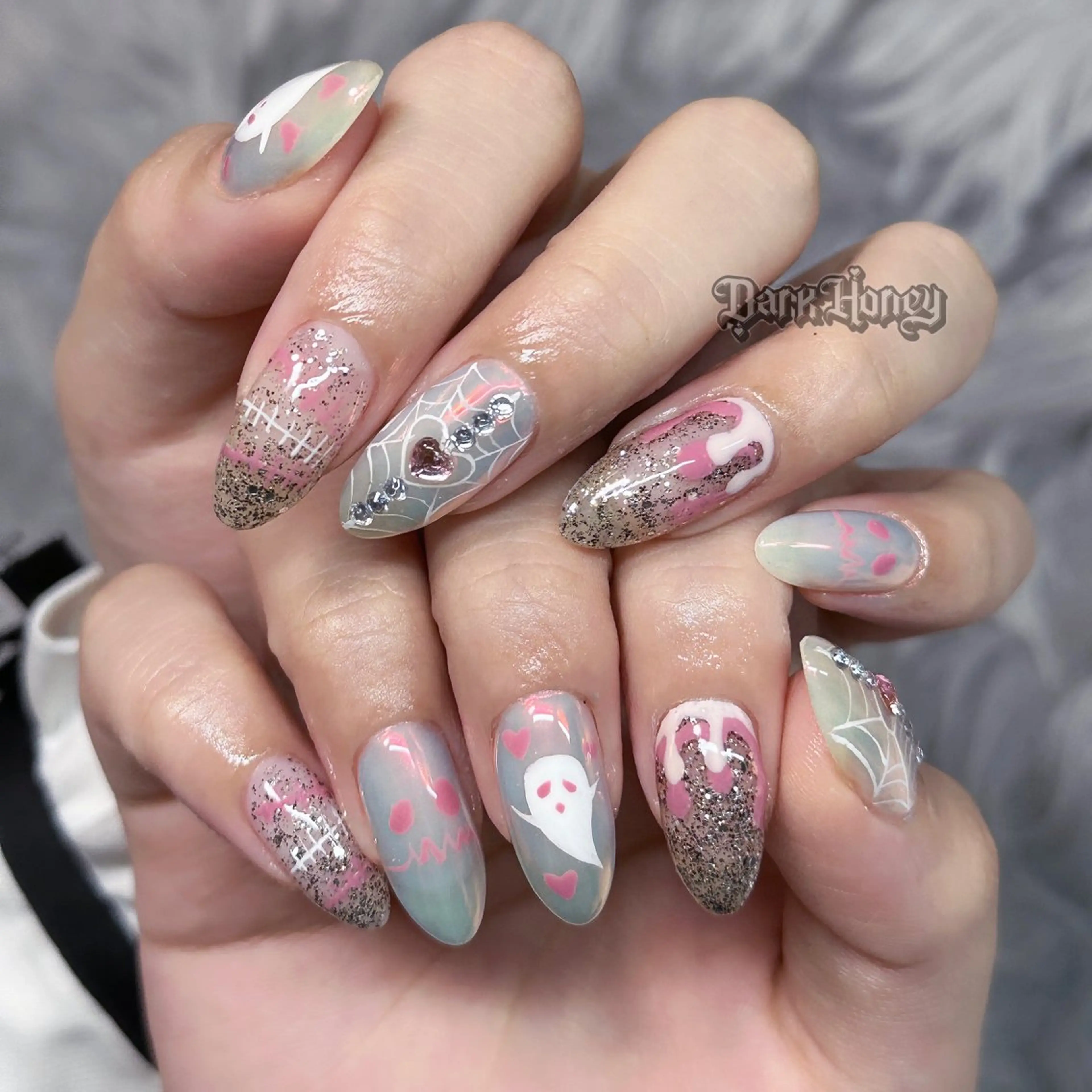 ネイル ハンドネイル Dark honey スカルプ専門原宿店のネイルデザイン