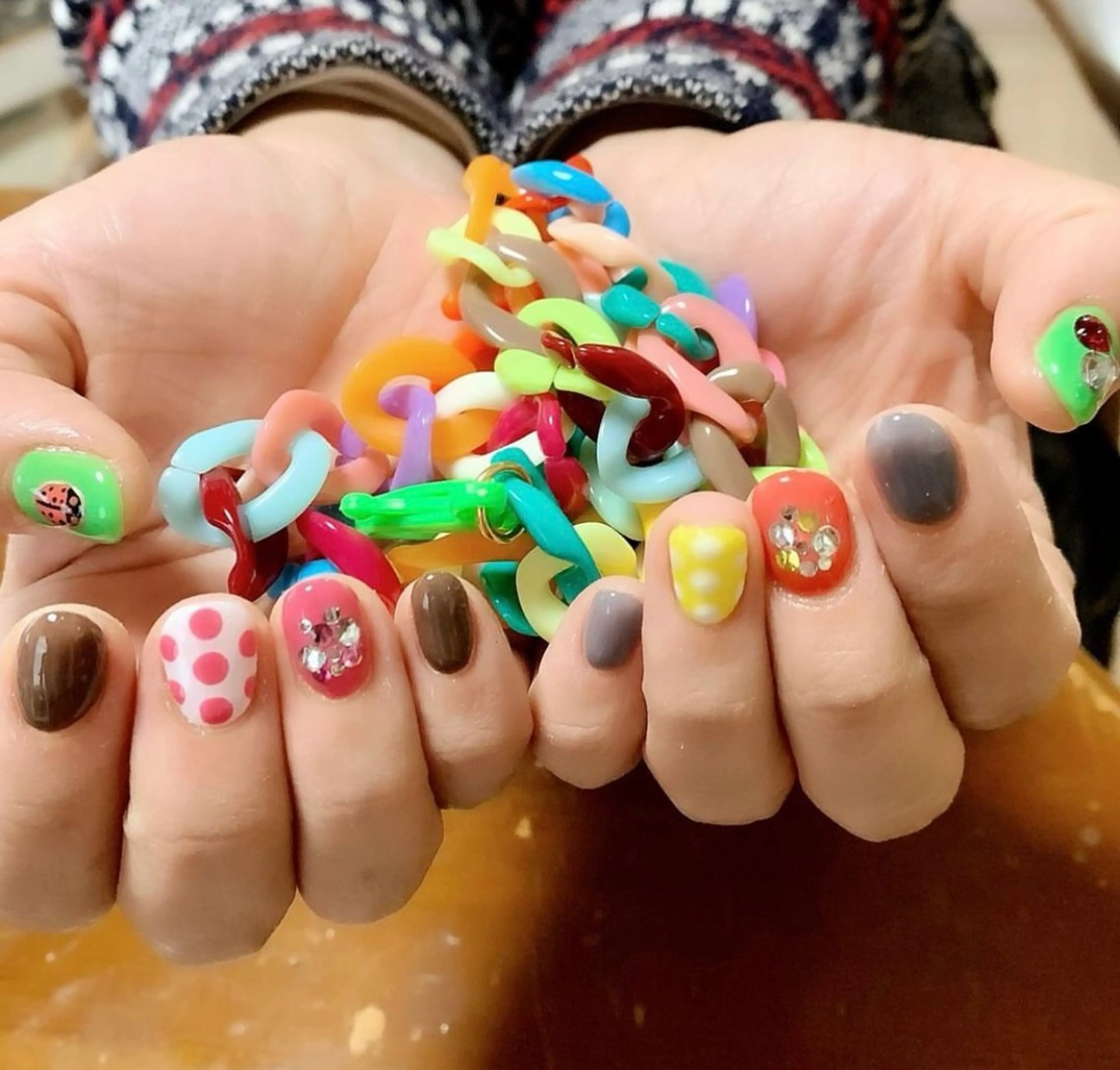 ネイル 持ち込み ハンドネイル フットネイル MHR nailのネイルデザイン