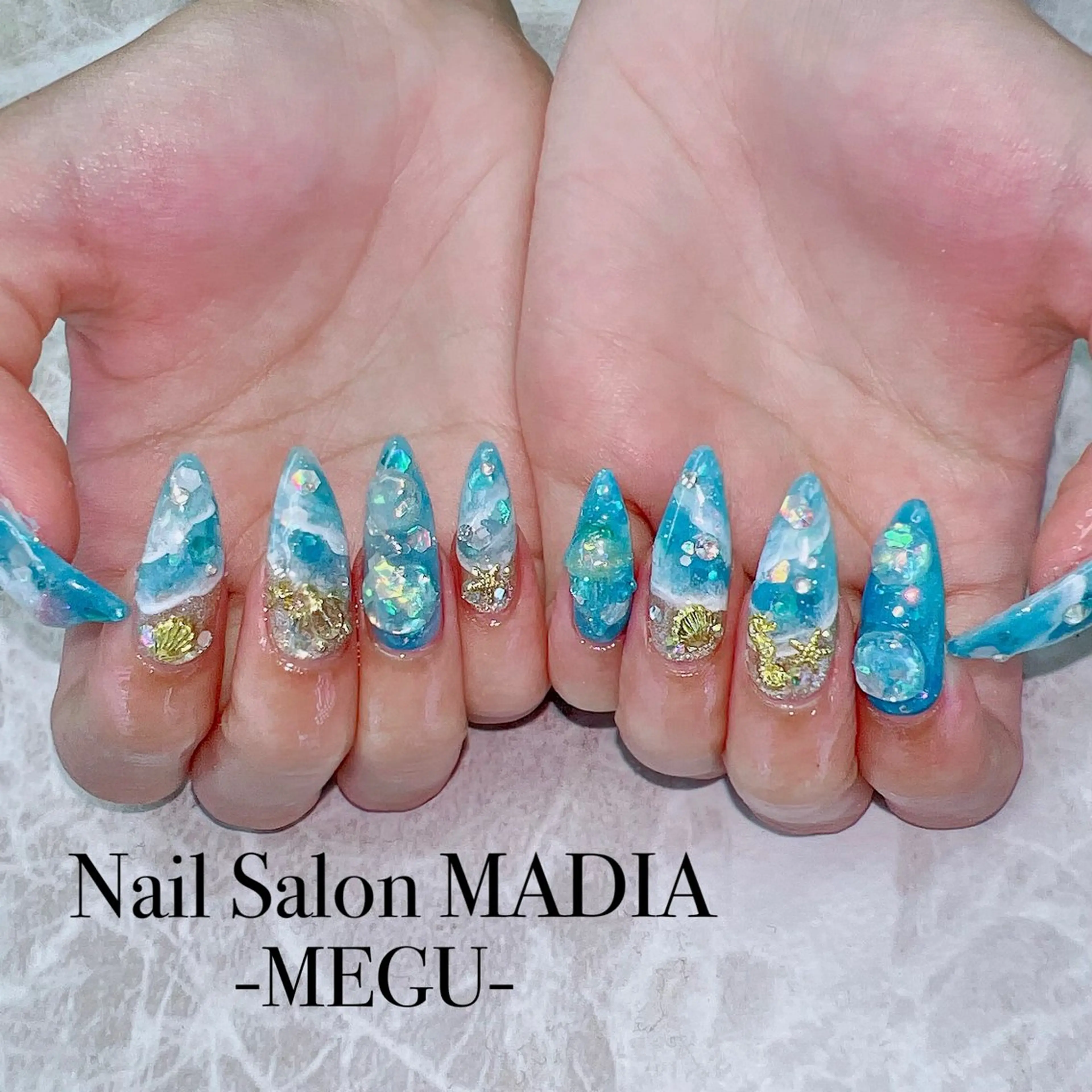 ネイル MADIA藤沢所属・MADIA MEGUのネイルデザイン