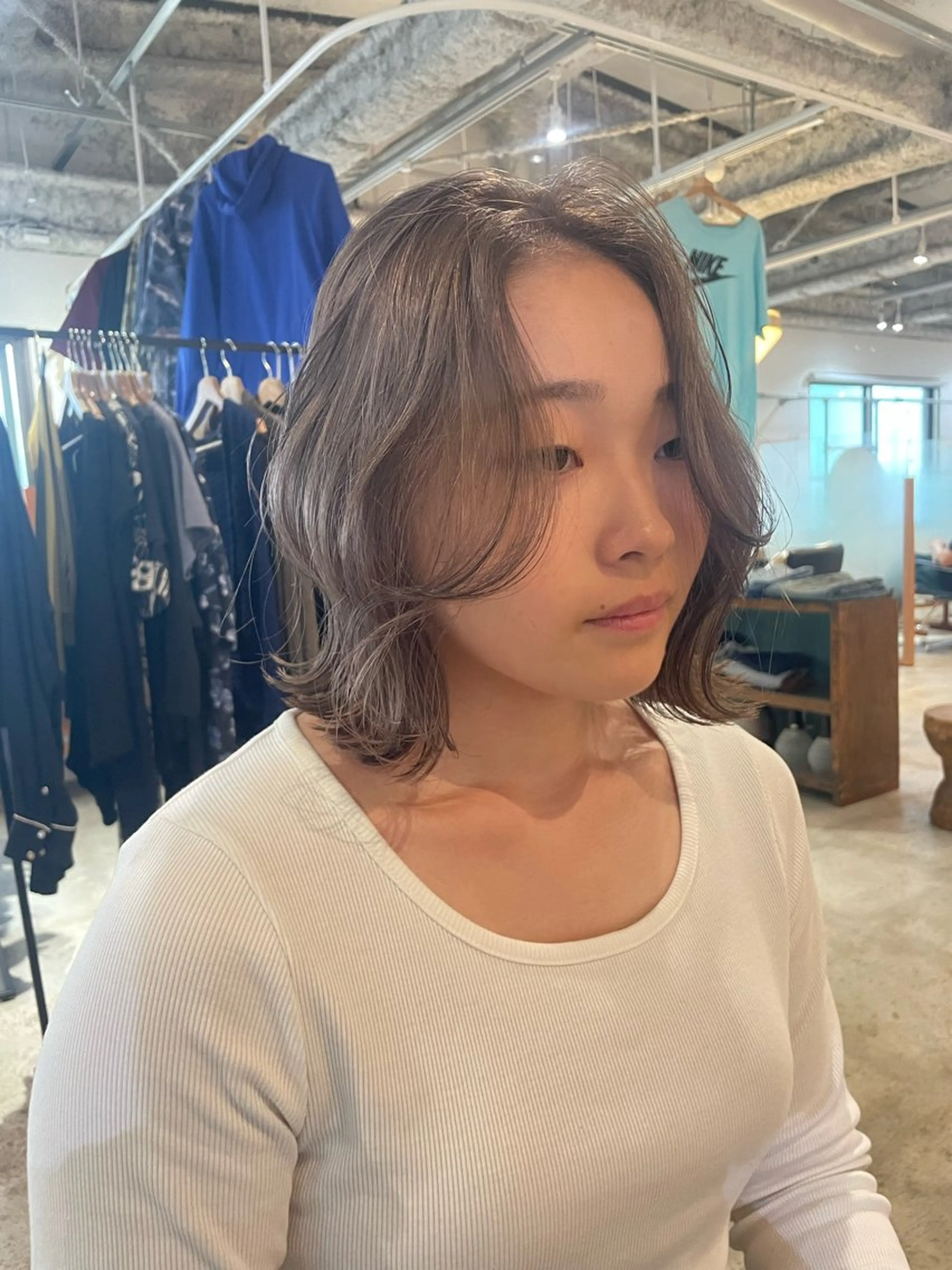 ショート カラー グレージュ ヘアカラー ゆるふわガーリーst yle🩰yuukaのヘアスタイル