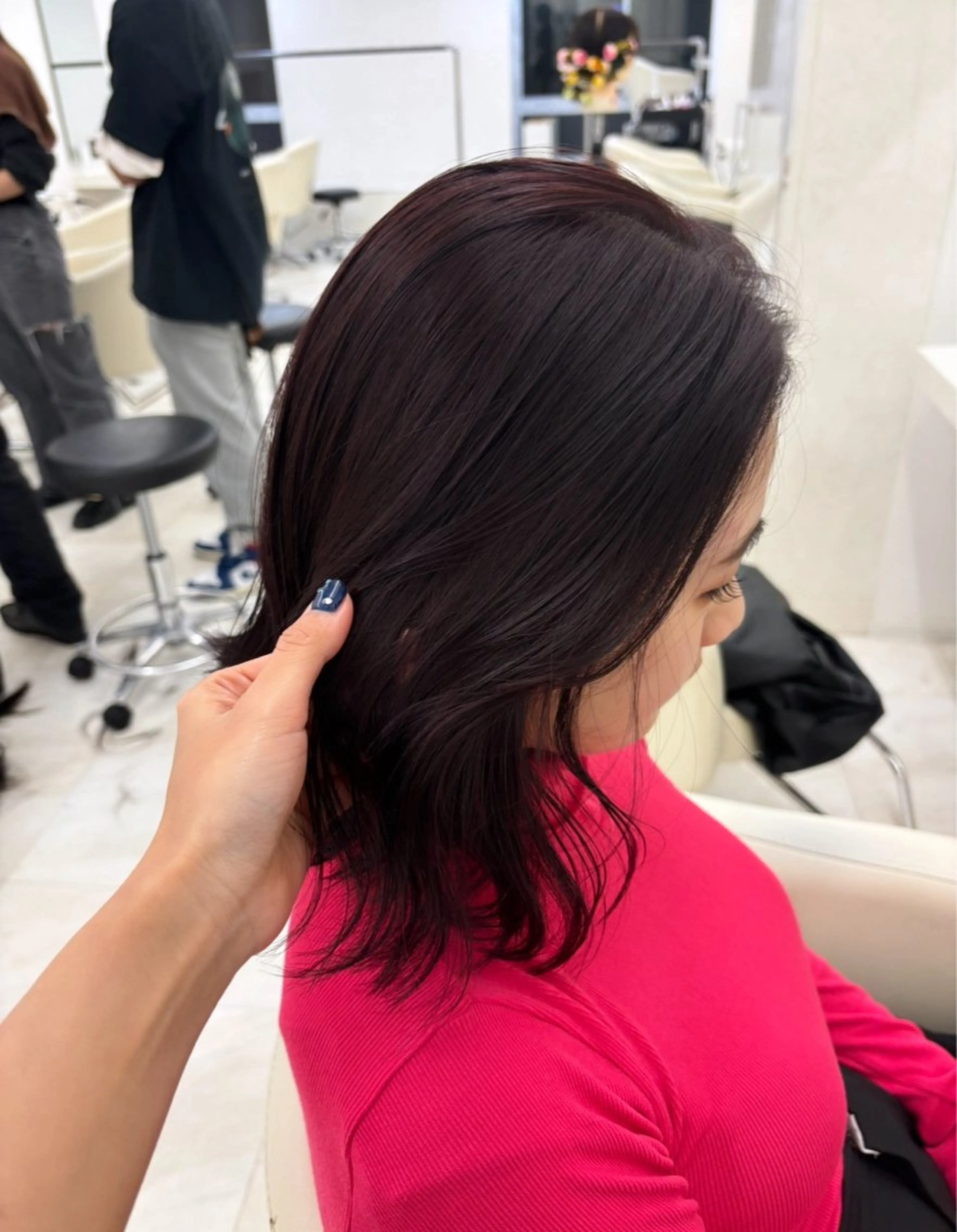 ミディアム カラー ボルドーカラー momo /ニュアンスレイヤーのヘアスタイル