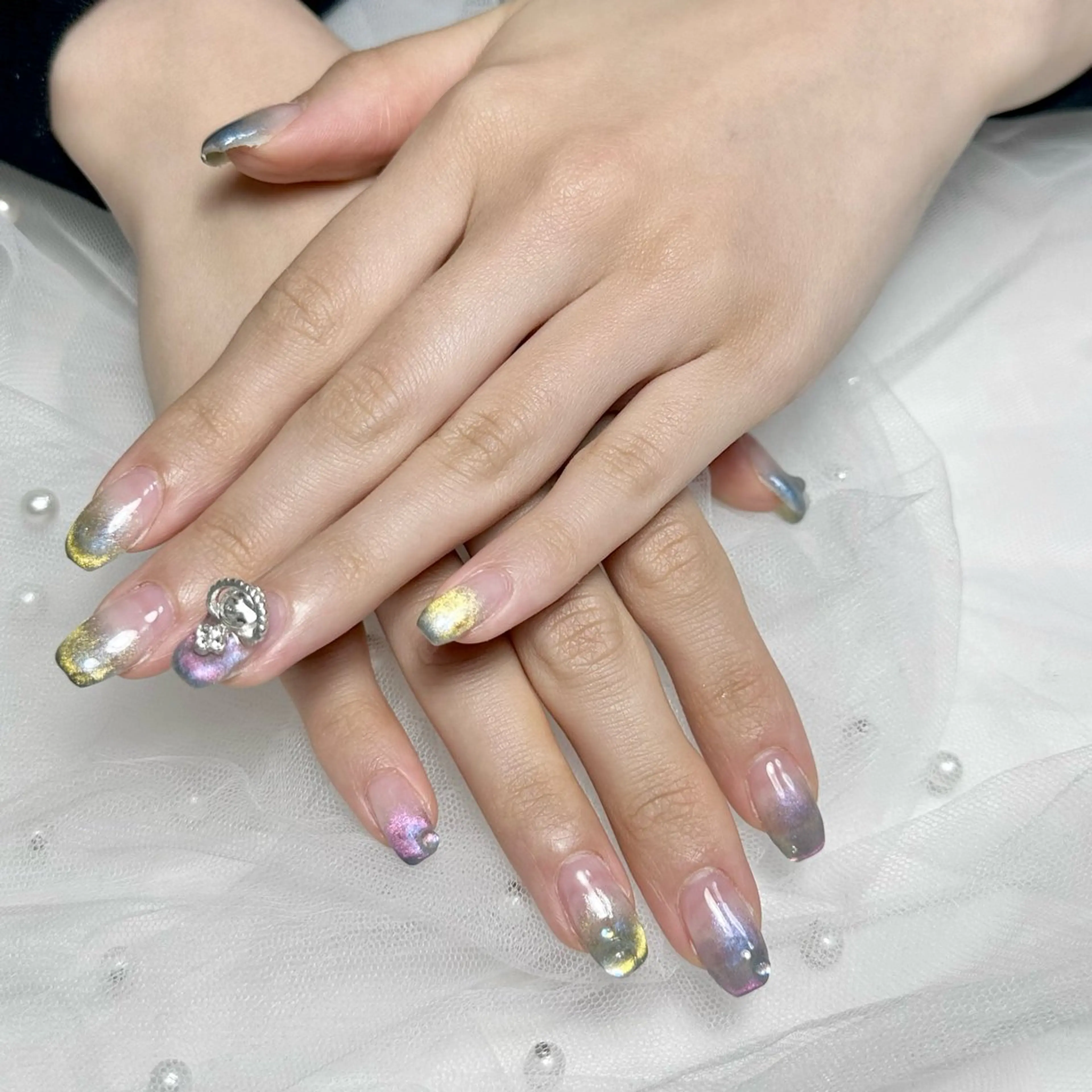 ネイル LAUR Natsukiのネイルデザイン