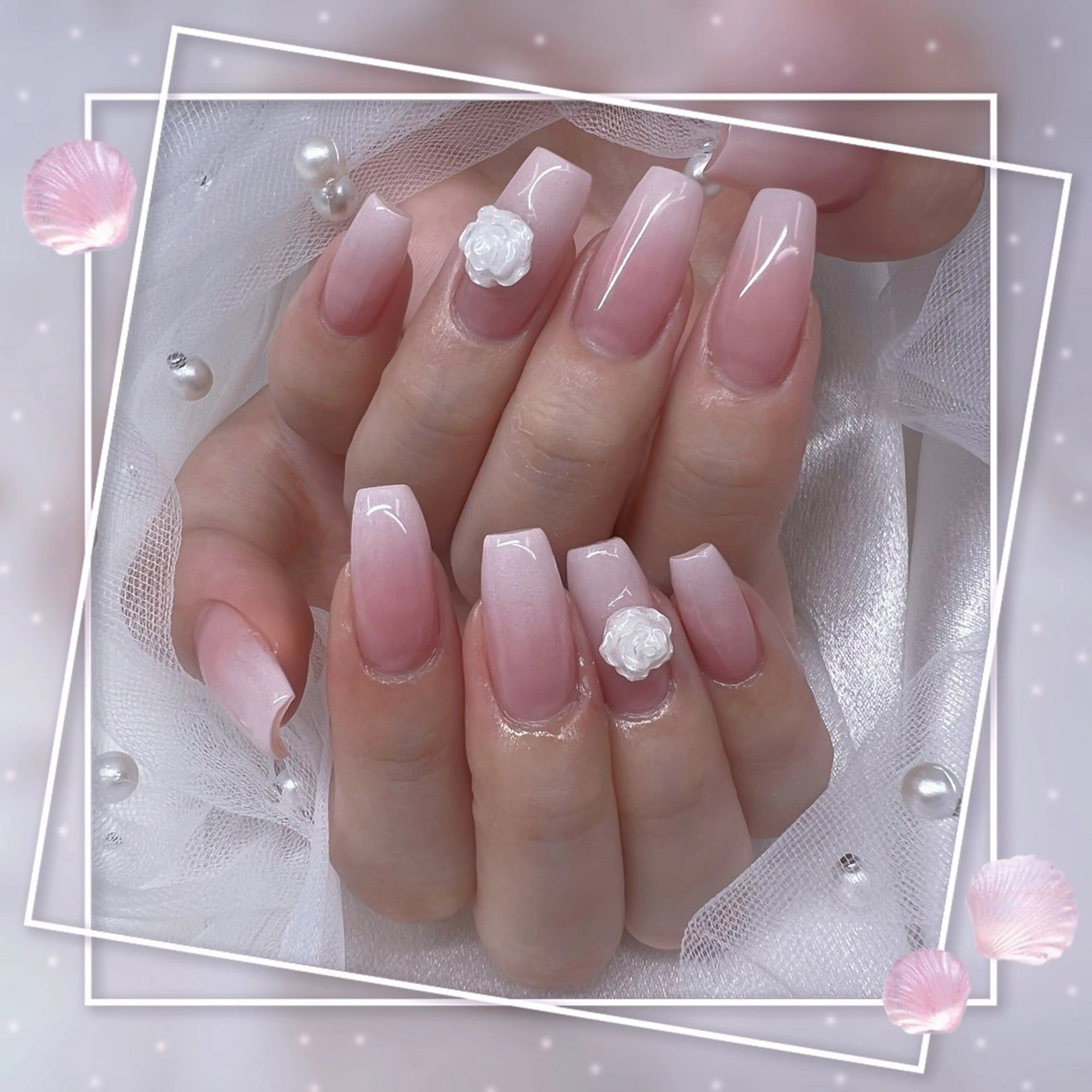 ネイル チークネイル フレンチネイル グラデーション マグネットネイル マグネットフレンチ ハンドネイル ハンドケア Chill Nailsalonのネイルデザイン