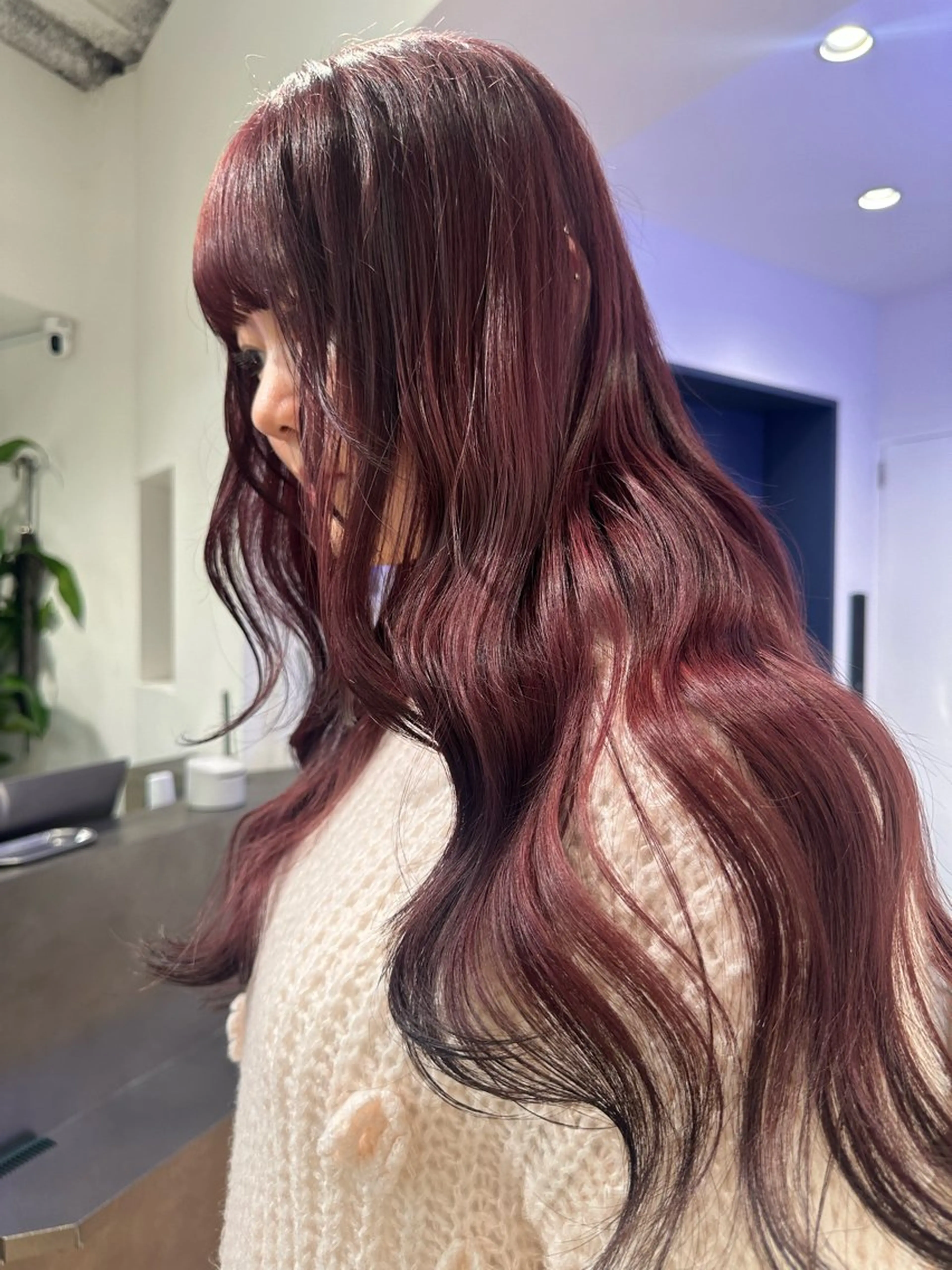 ロング 🍓ケアブリーチ× レイヤーカット🍓のヘアスタイル