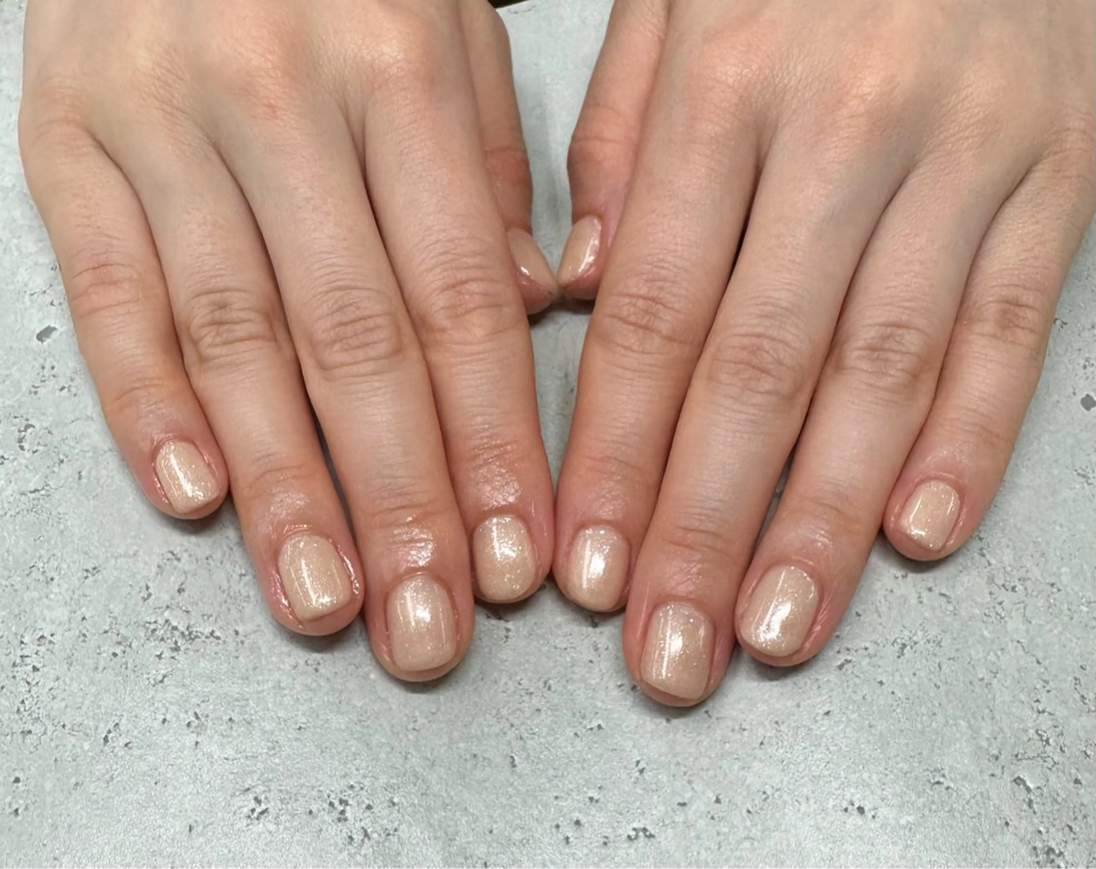 ネイル マハロネイルサロン横浜店所属・濱田 桃葉のネイルデザイン