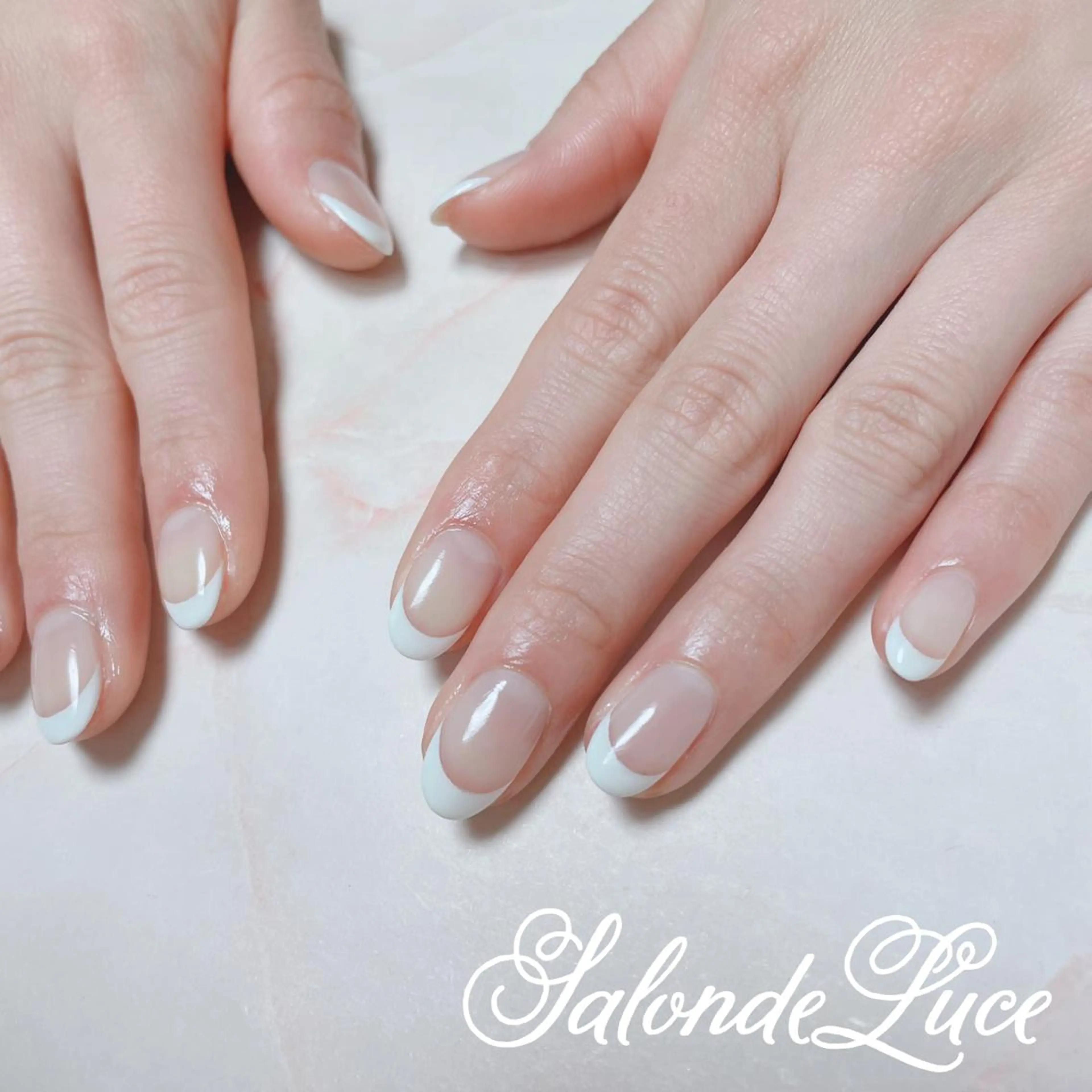 【オフ無しの新規様限定】フレンチのみのシンプルネイル（クリアベース）ラメライン追加は＋1,100円の写真