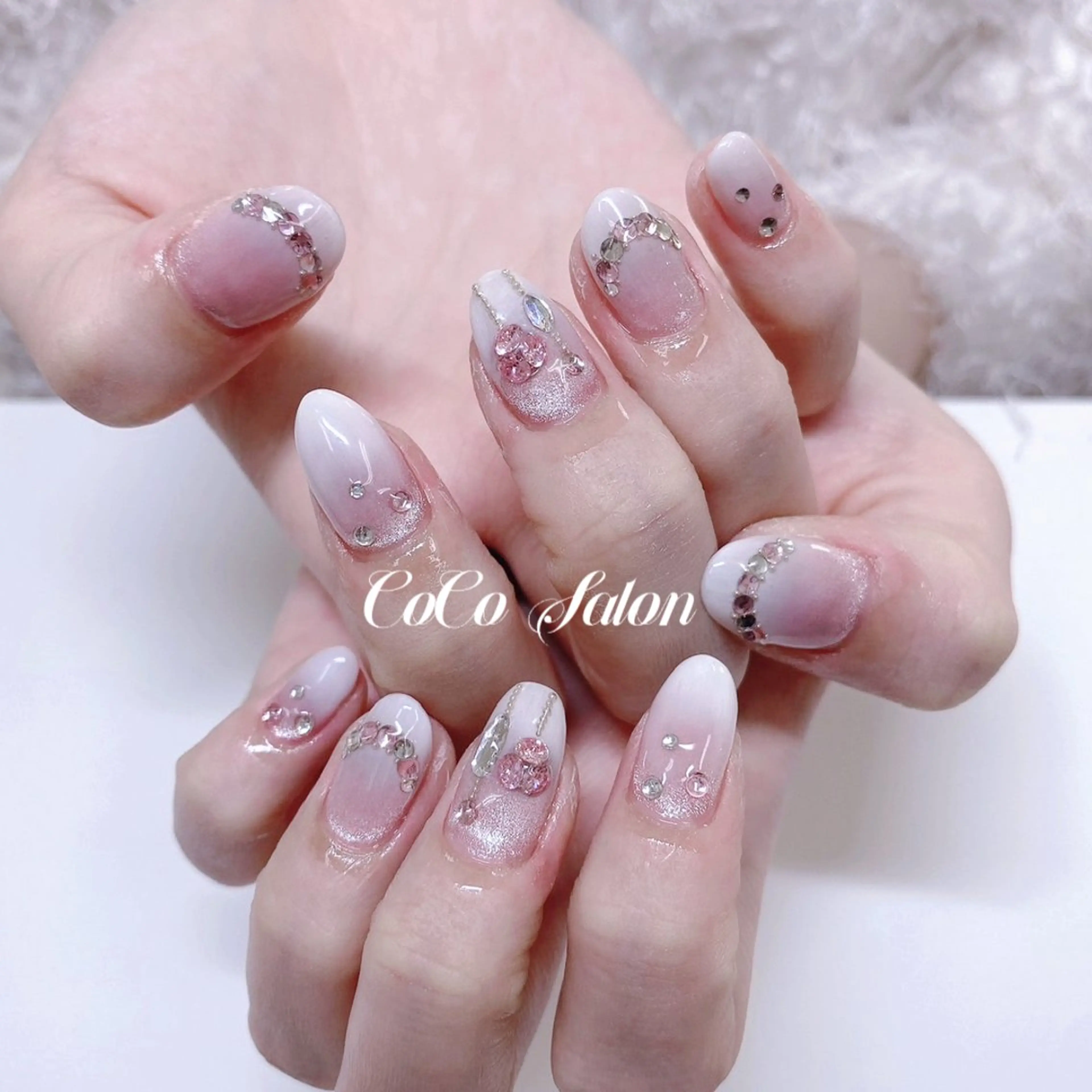 ネイル 長さ出し ジェルネイル グラデーション キラキラネイル マグネットネイル ハンドネイル CoCoSalon ネイル/まつ毛予約のネイルデザイン