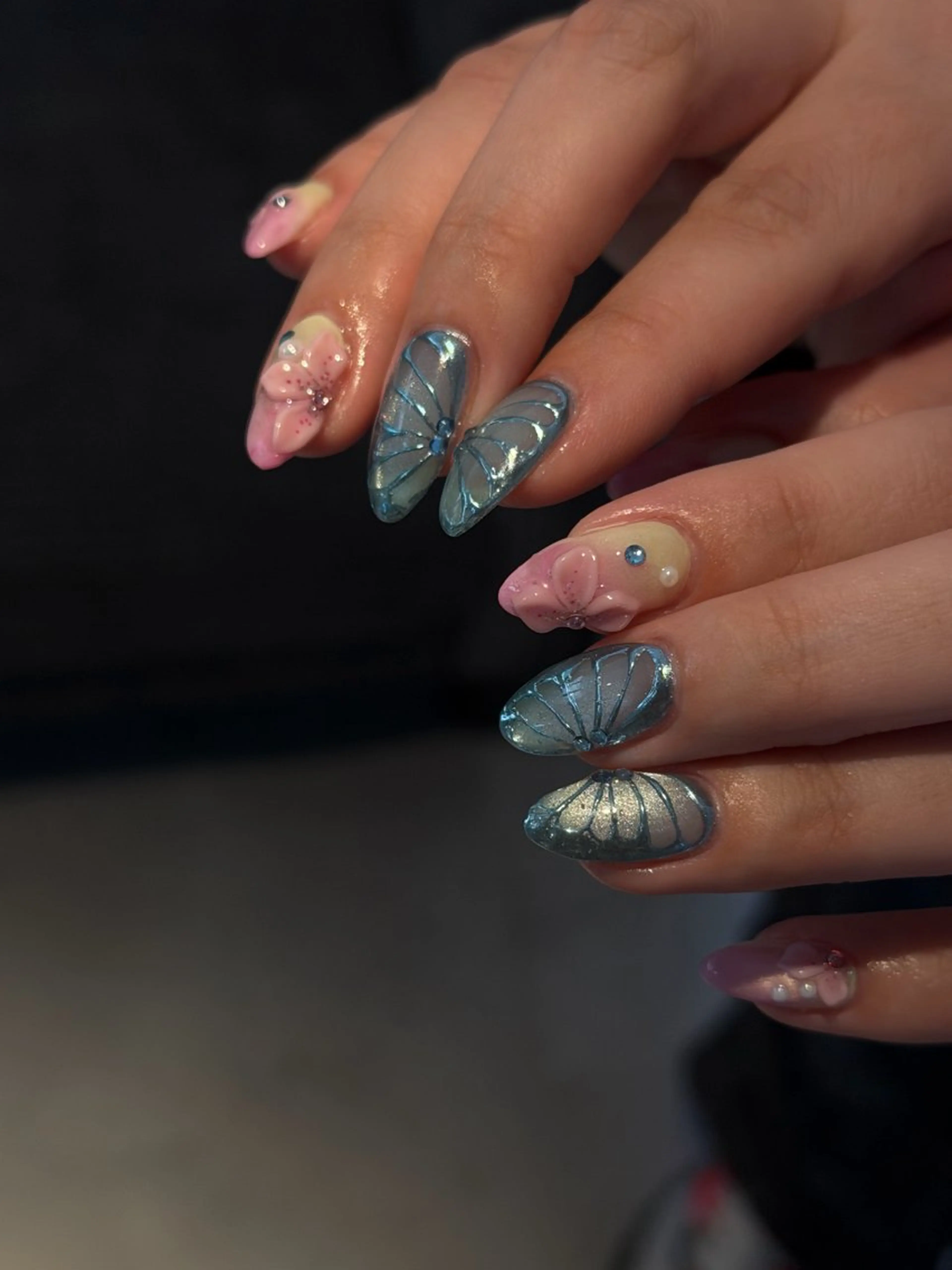 ネイル 春ネイル ハンドネイル フットネイル butterflower所属・藤井 里世のネイルデザイン