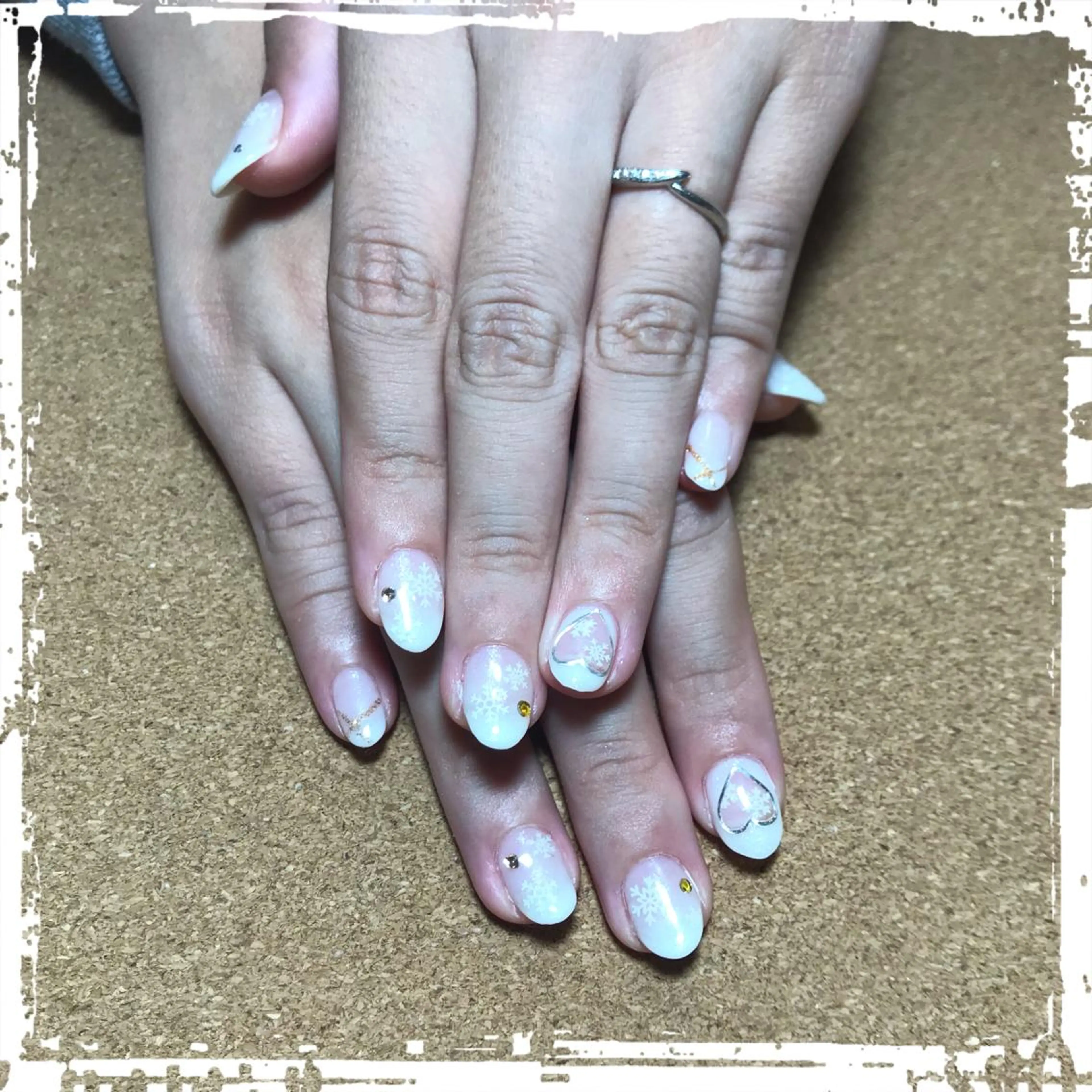 ネイル ECLAT エクラ所属・寺山 千鶴のネイルデザイン