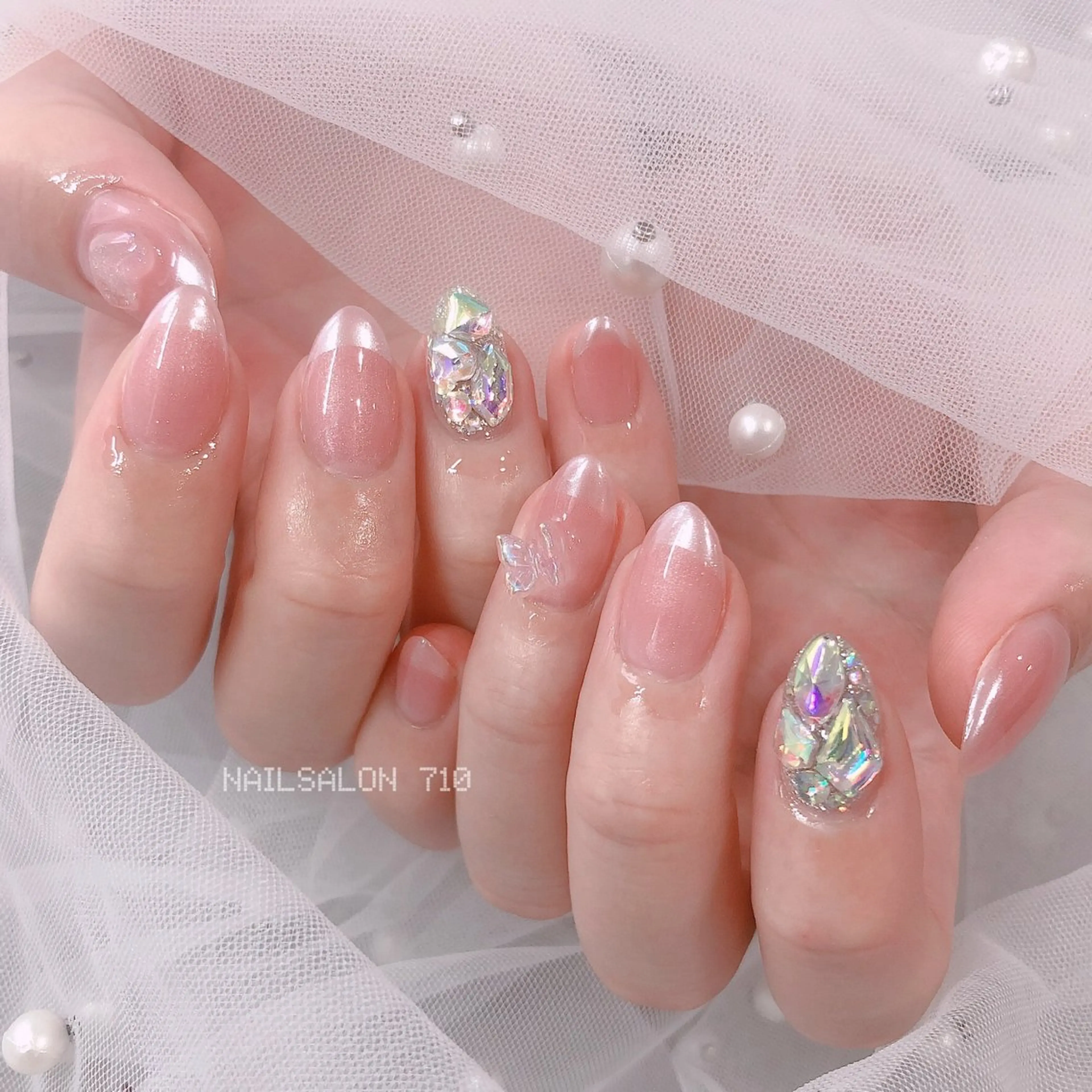 ネイル ストーンネイル ハンドネイル フットネイル ナナイチゼロ I.Naoのネイルデザイン