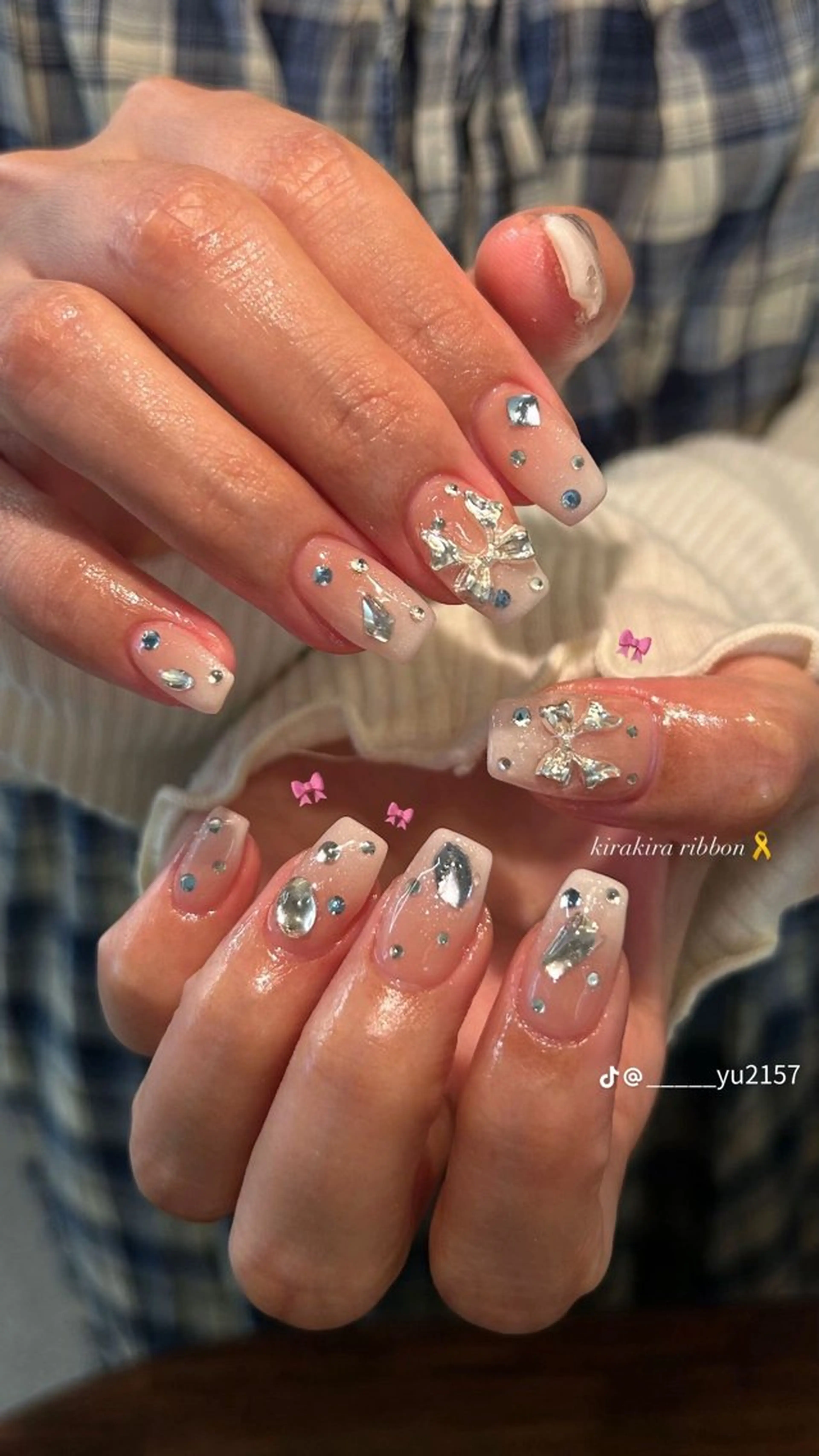 ネイル グラデーション ラメ(グリッター) マグネットネイル ミラーネイル ニュアンスネイル ハンドネイル Lumi de nails所属・Lumi de nailsのネイルデザイン