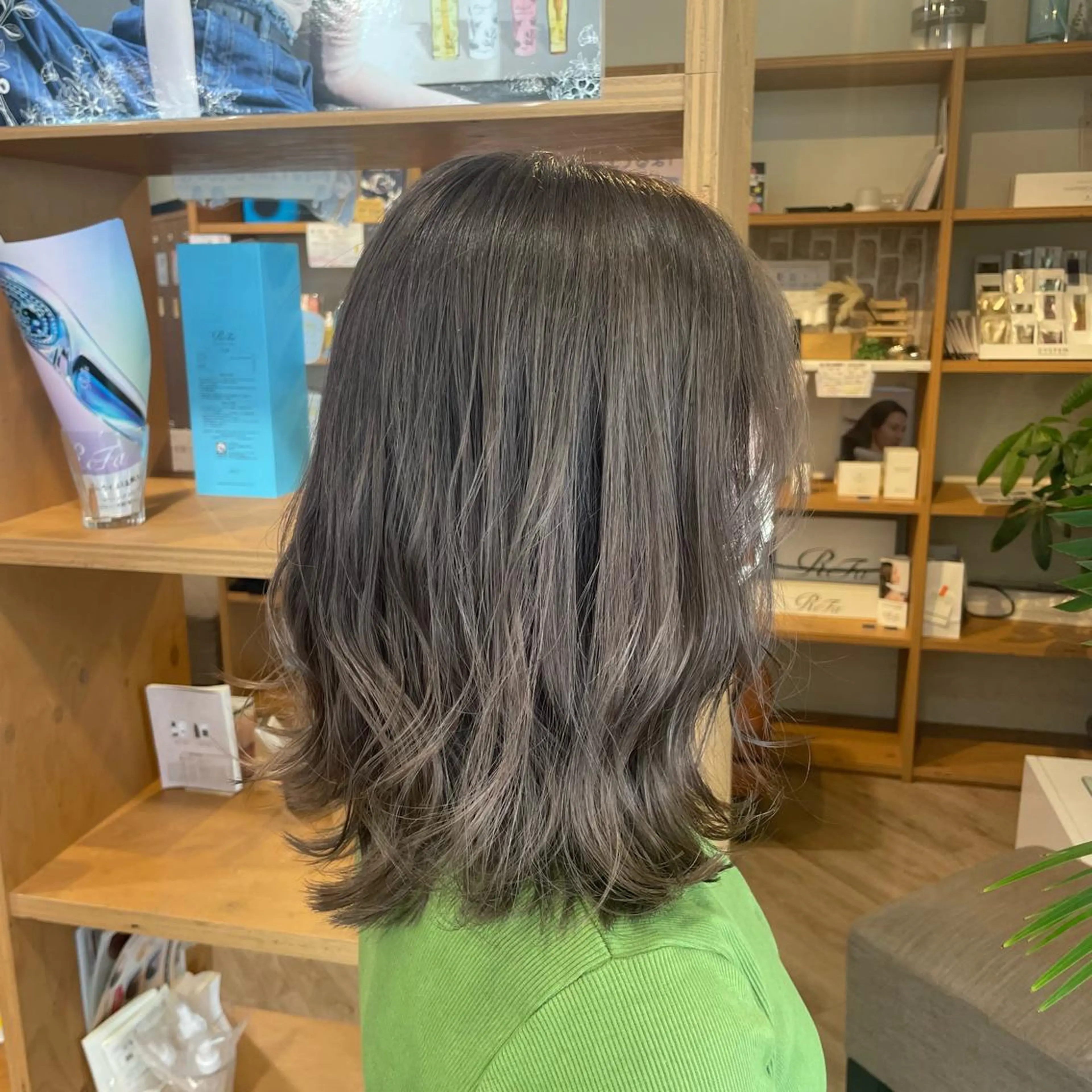 ミディアム カラー piLLon/ RYUKAのヘアスタイル