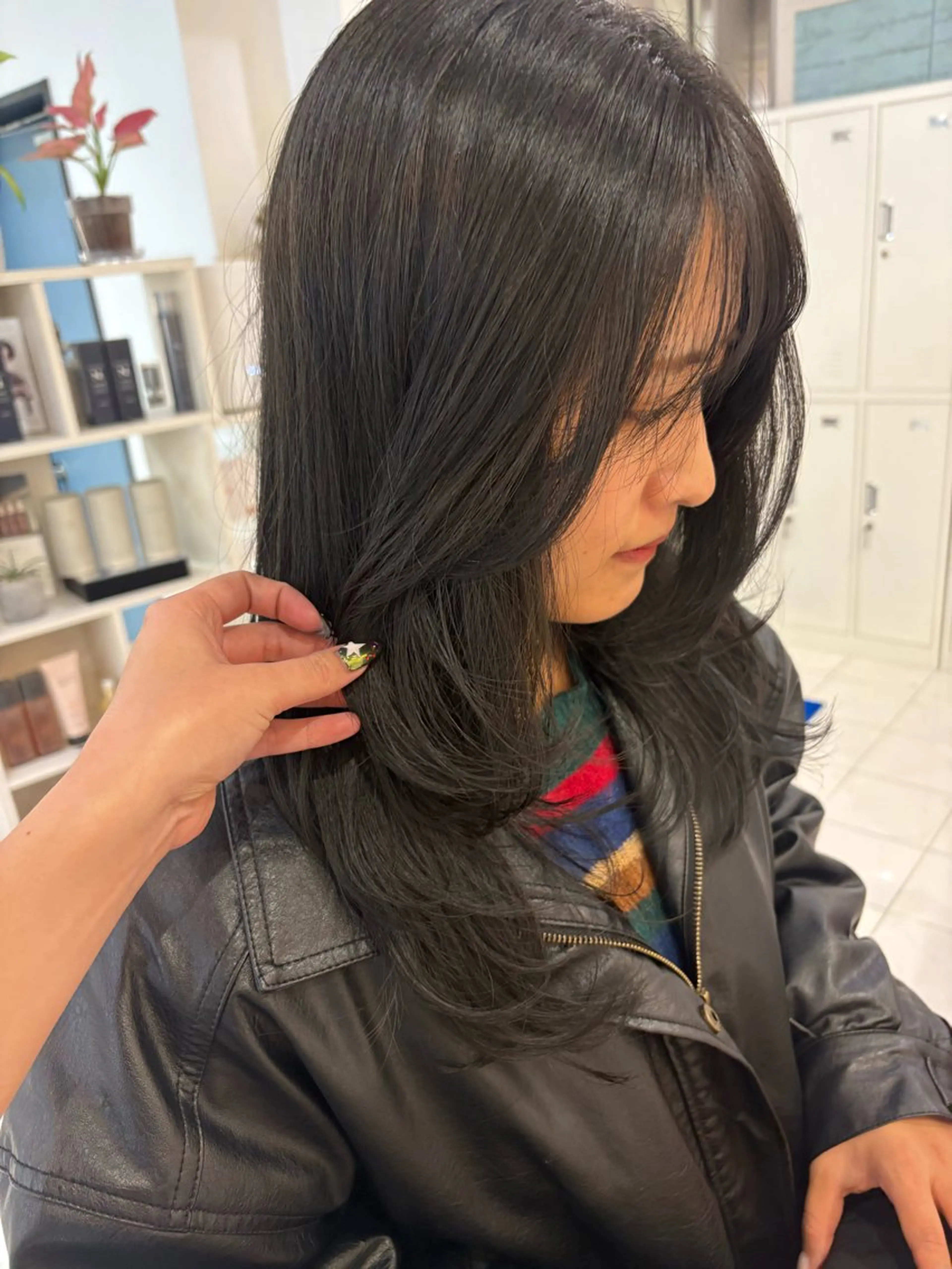 ロング レイヤーカット カット ヘアカラー くびれヘア/レイヤー カット/ユウカのヘアスタイル