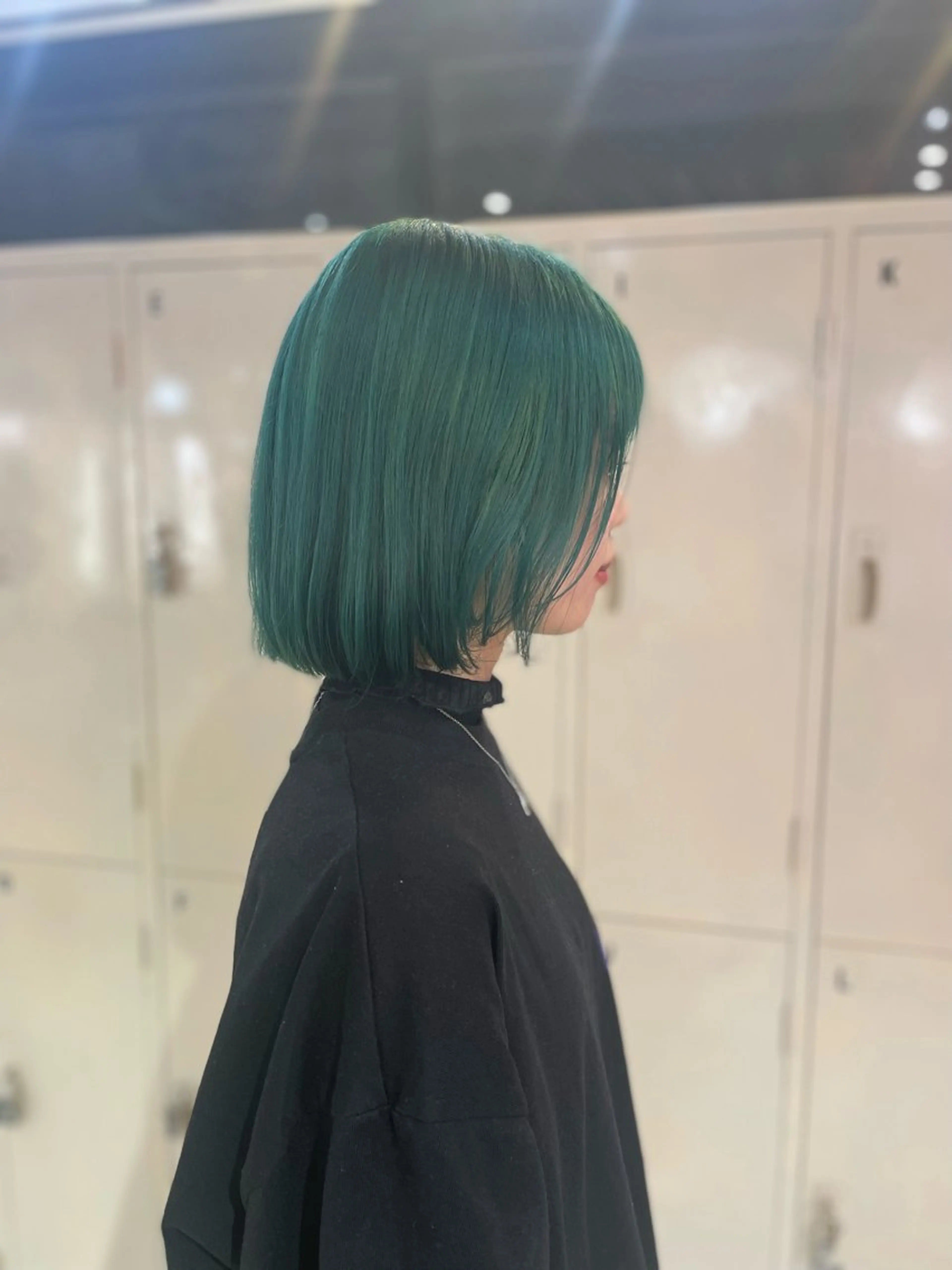 ミディアム カラー ハイトーン×デザイン 🪽🫧HIKARIのヘアスタイル