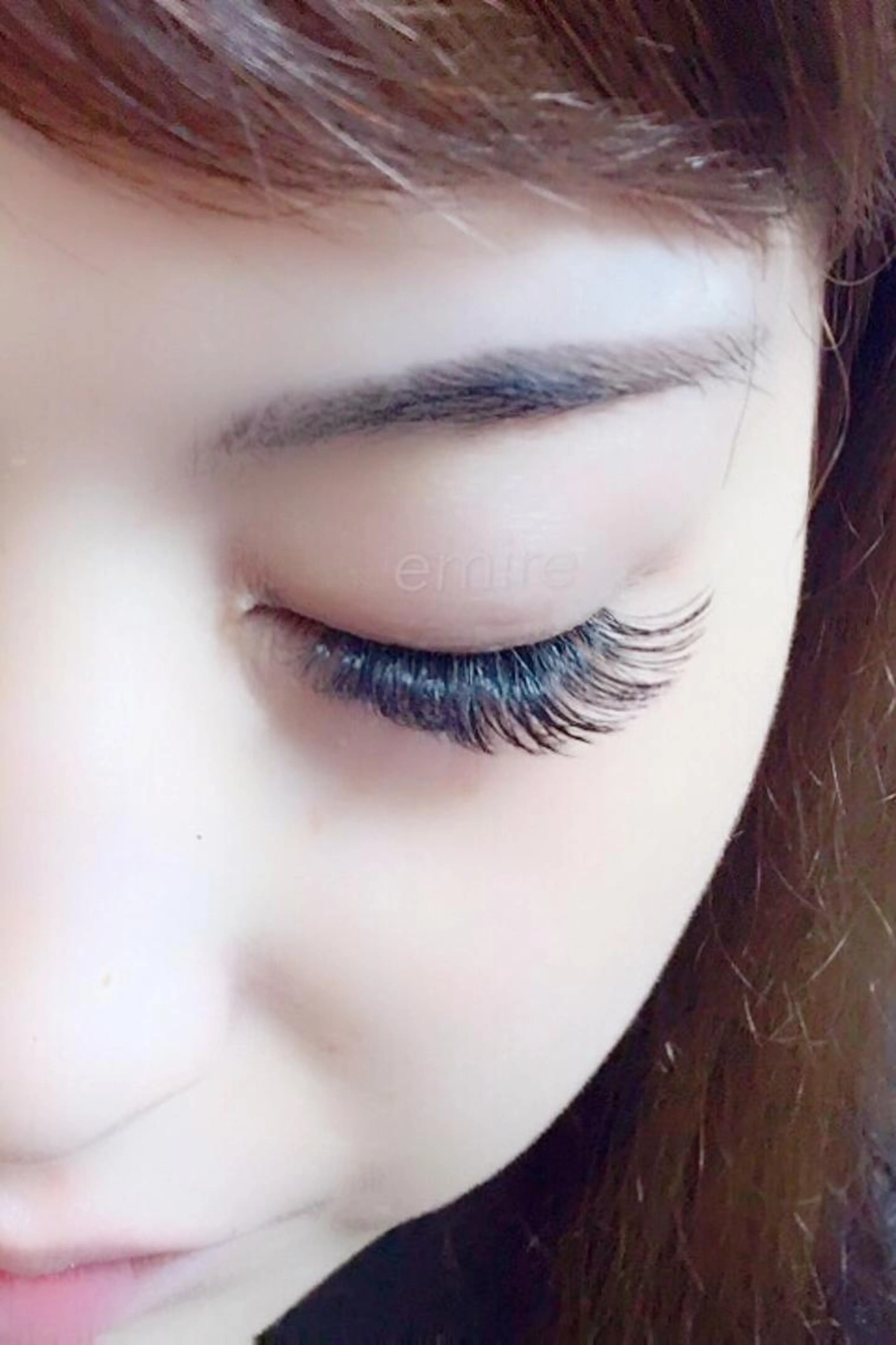 5Dボリュームラッシュ80束（400本）コーティング付き♪オフ無料♪ 7​〜​15ミリ自まつ毛が少ない方にも◎の写真