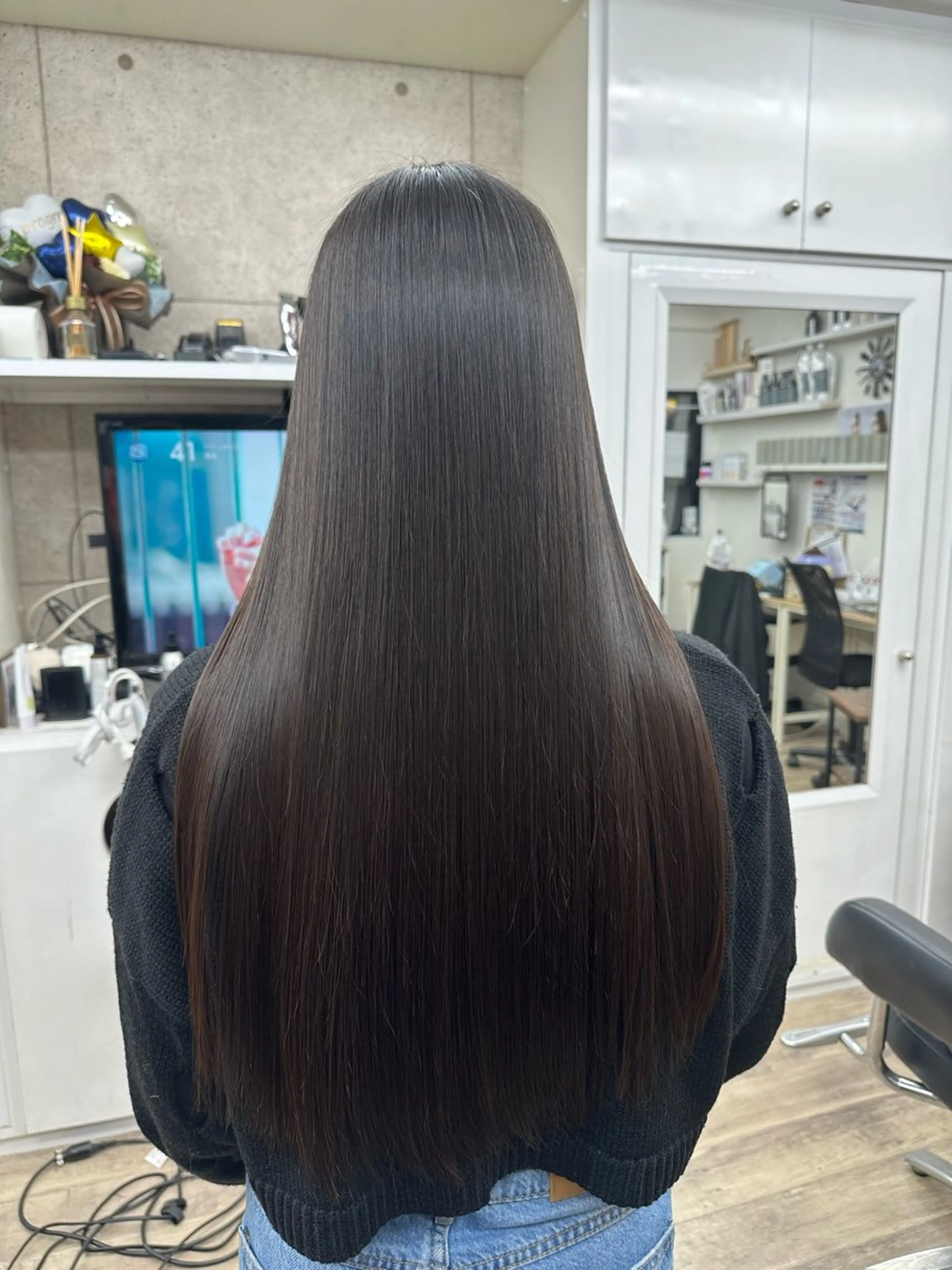 ロング パーマ 酸性ストレート ストレートパーマ クイックカットプログレ所属・saki サキのヘアスタイル