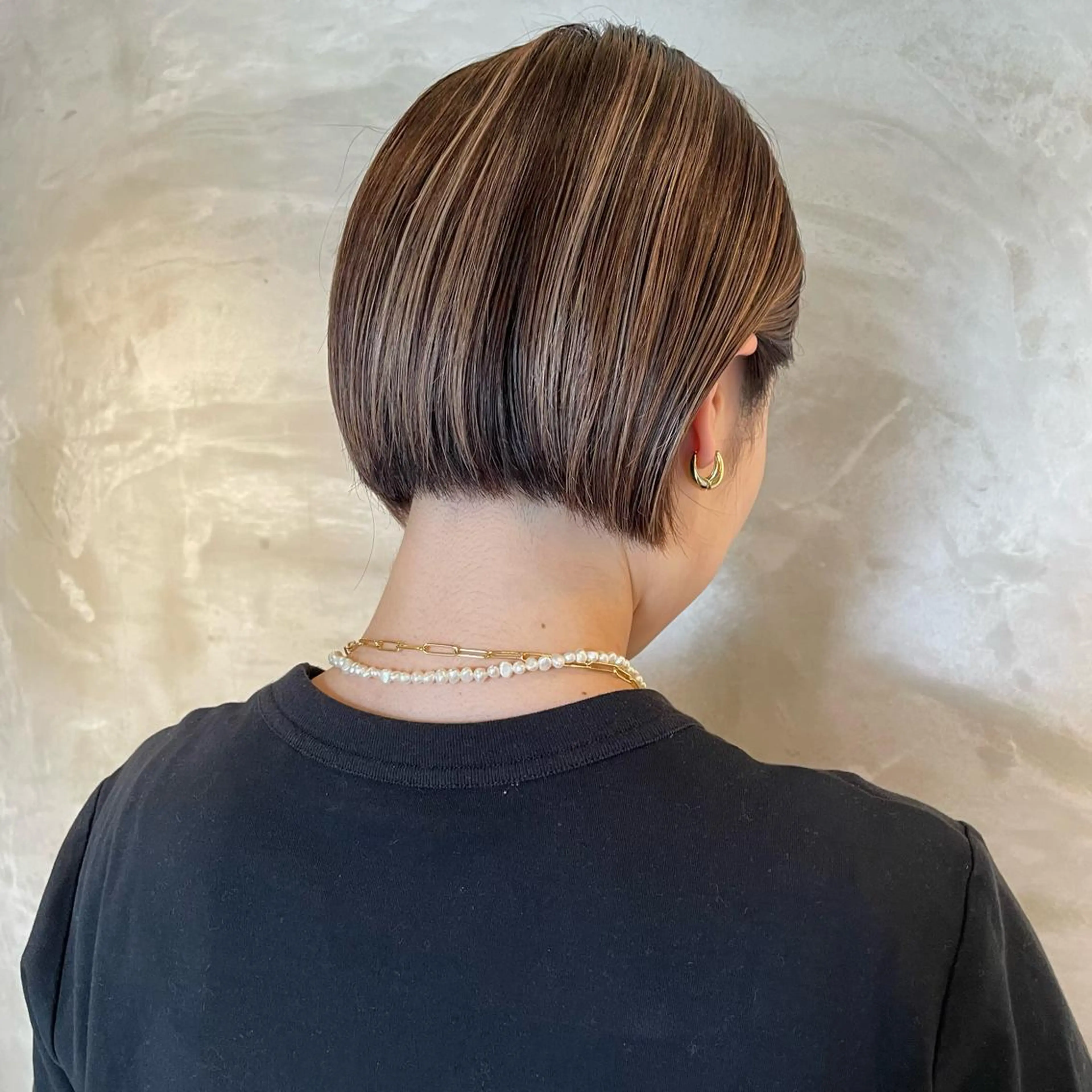 カラー ベージュカラー ブリーチ 透明感カラー ハイライトカラー ミルクティーベージュ Art BeAuté ROUGET所属・野上 晃生のヘアスタイル