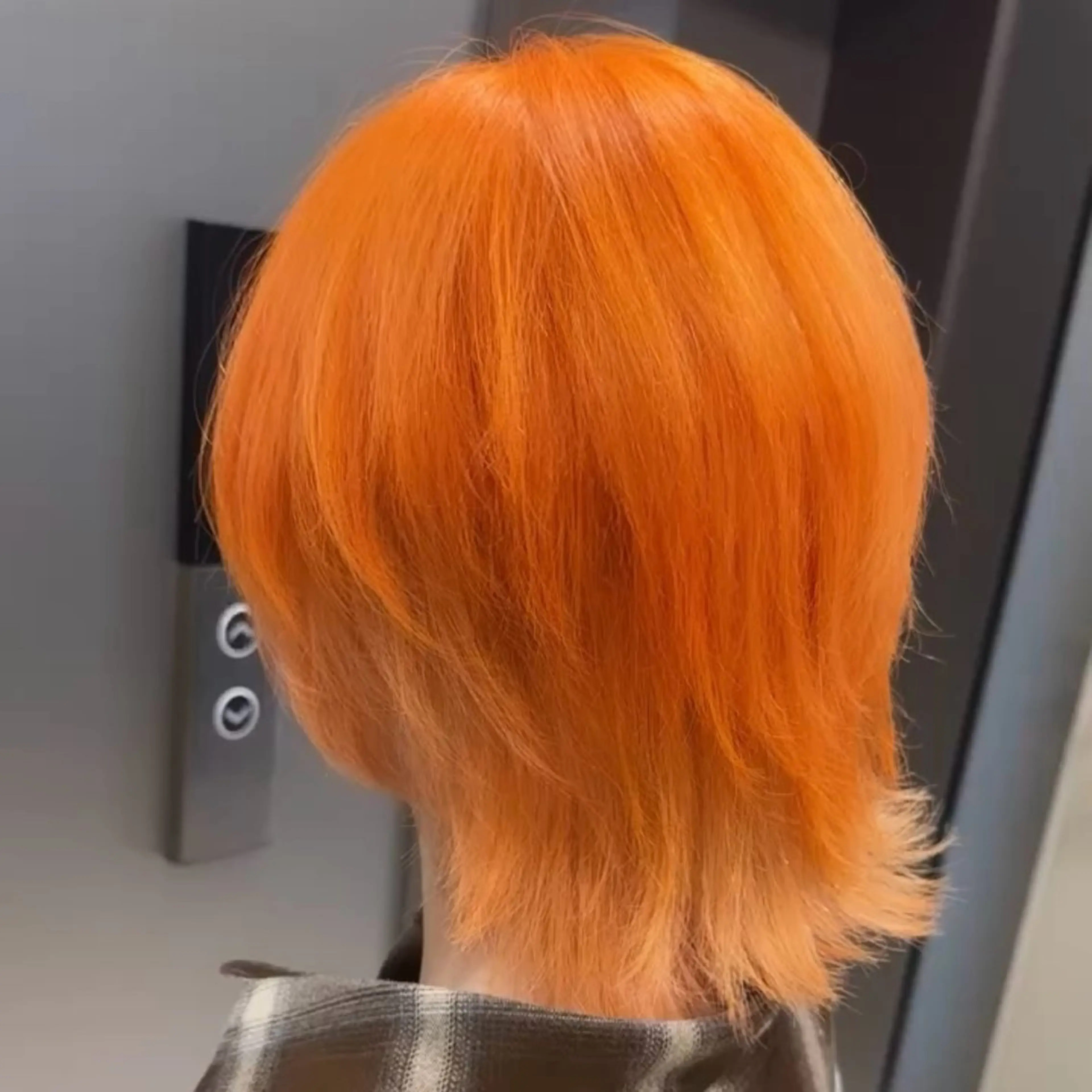 ミディアム カラー ヘアカラー トリートメント salowin iori原宿B1店所属・ハイトーン/髪質改善 原宿𝑺𝑬𝑵𝑨のヘアスタイル