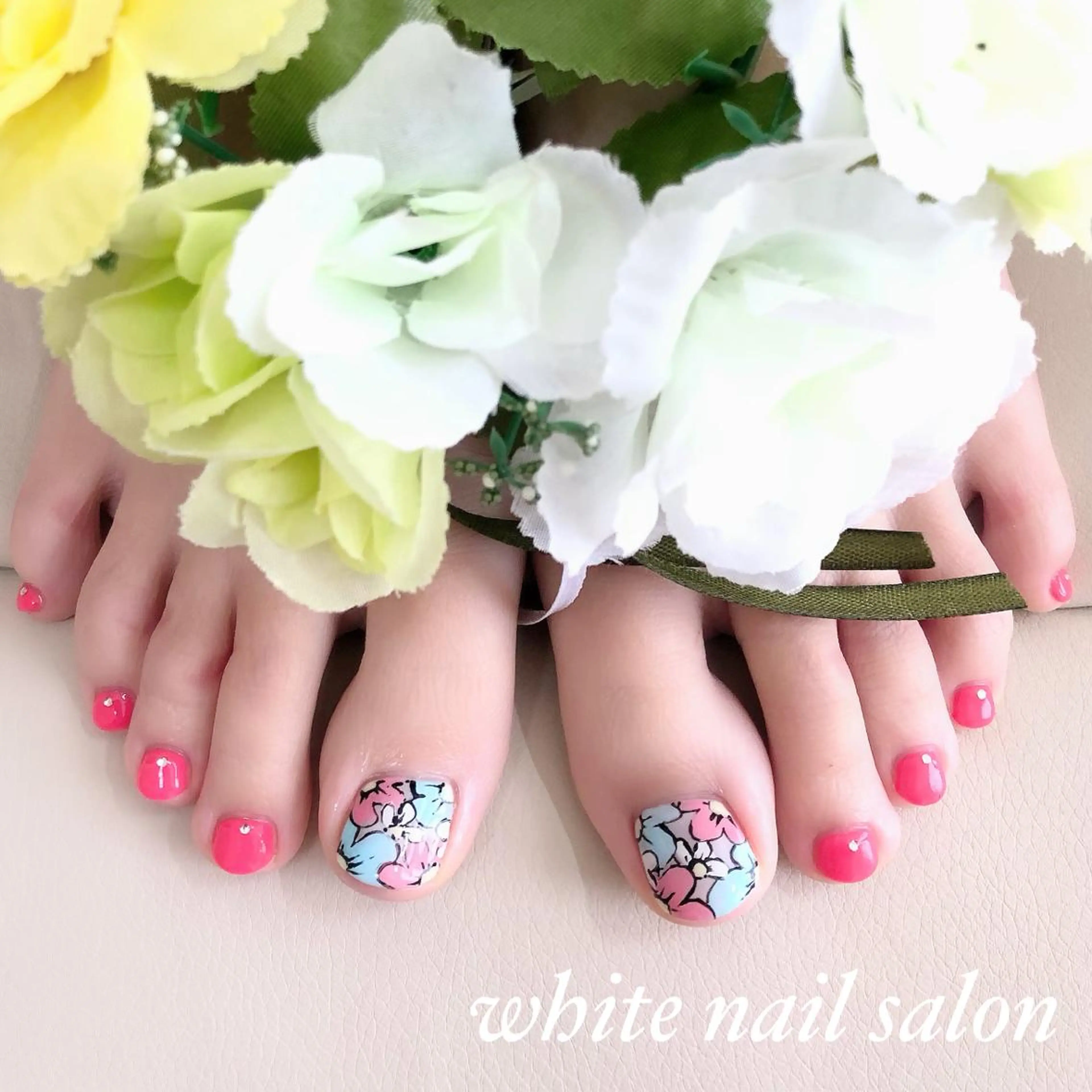 ネイル アートネイル フレンチネイル ジェルネイル ハードジェル 持ち込み フットネイル white nail salonのネイルデザイン