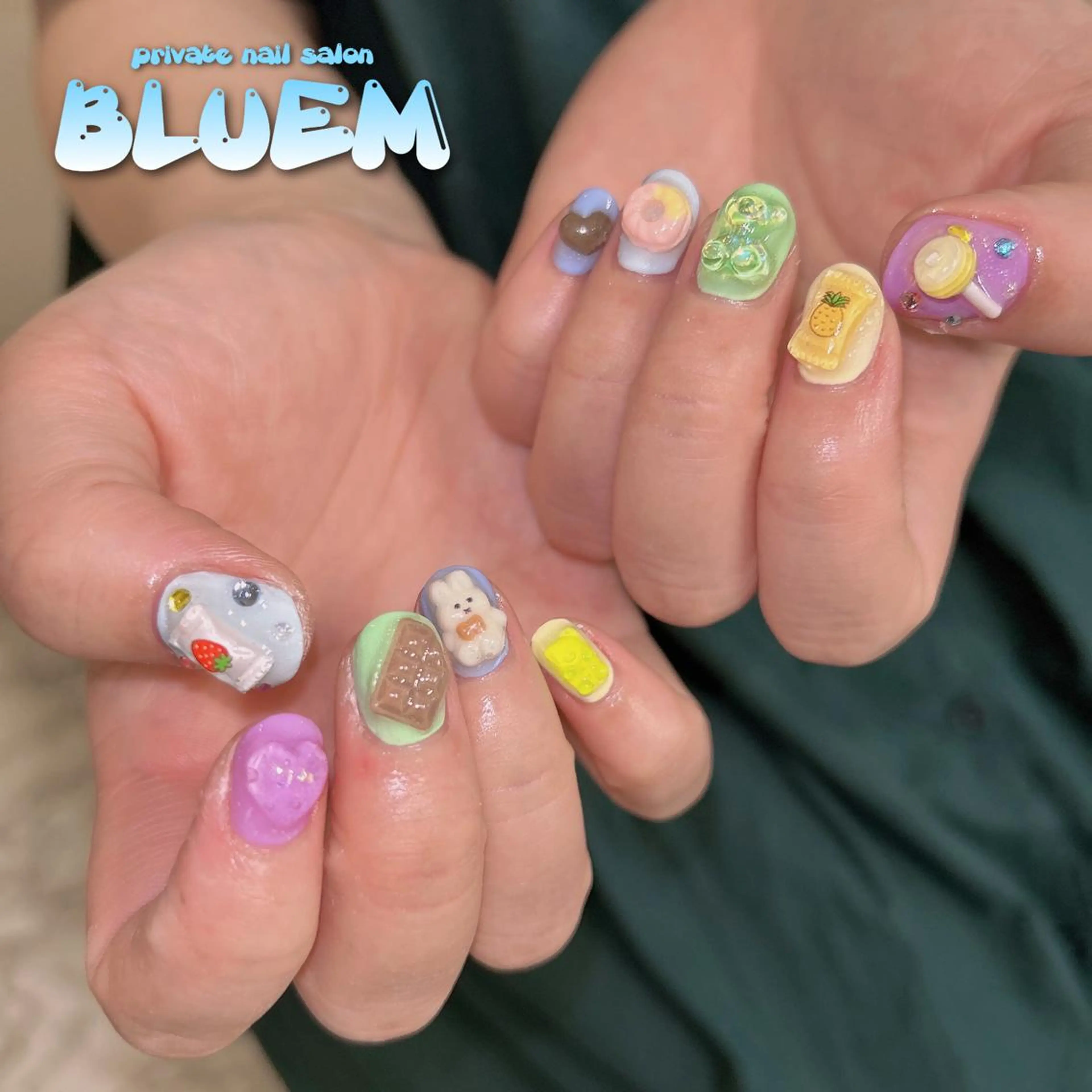 ネイル ハンドネイル BLUEM なな🐶のネイルデザイン