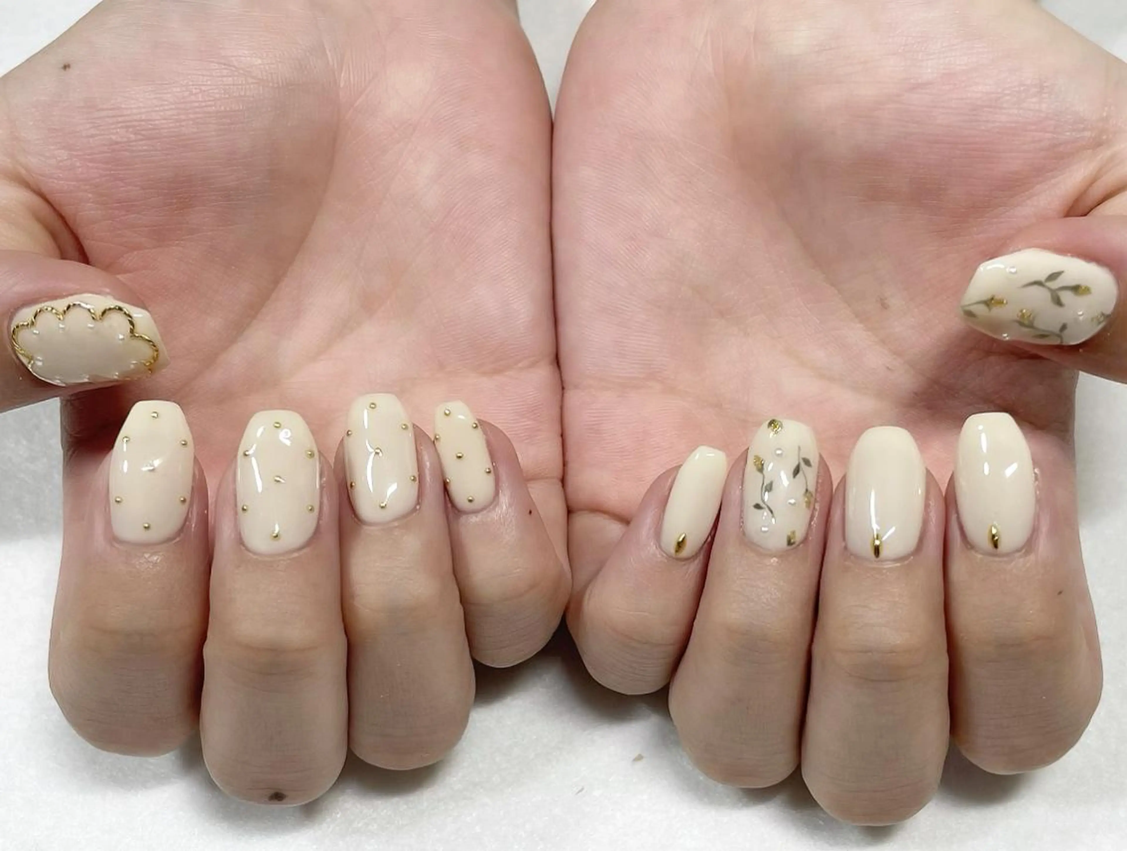 ネイル ジェルネイル 東 千夏のネイルデザイン