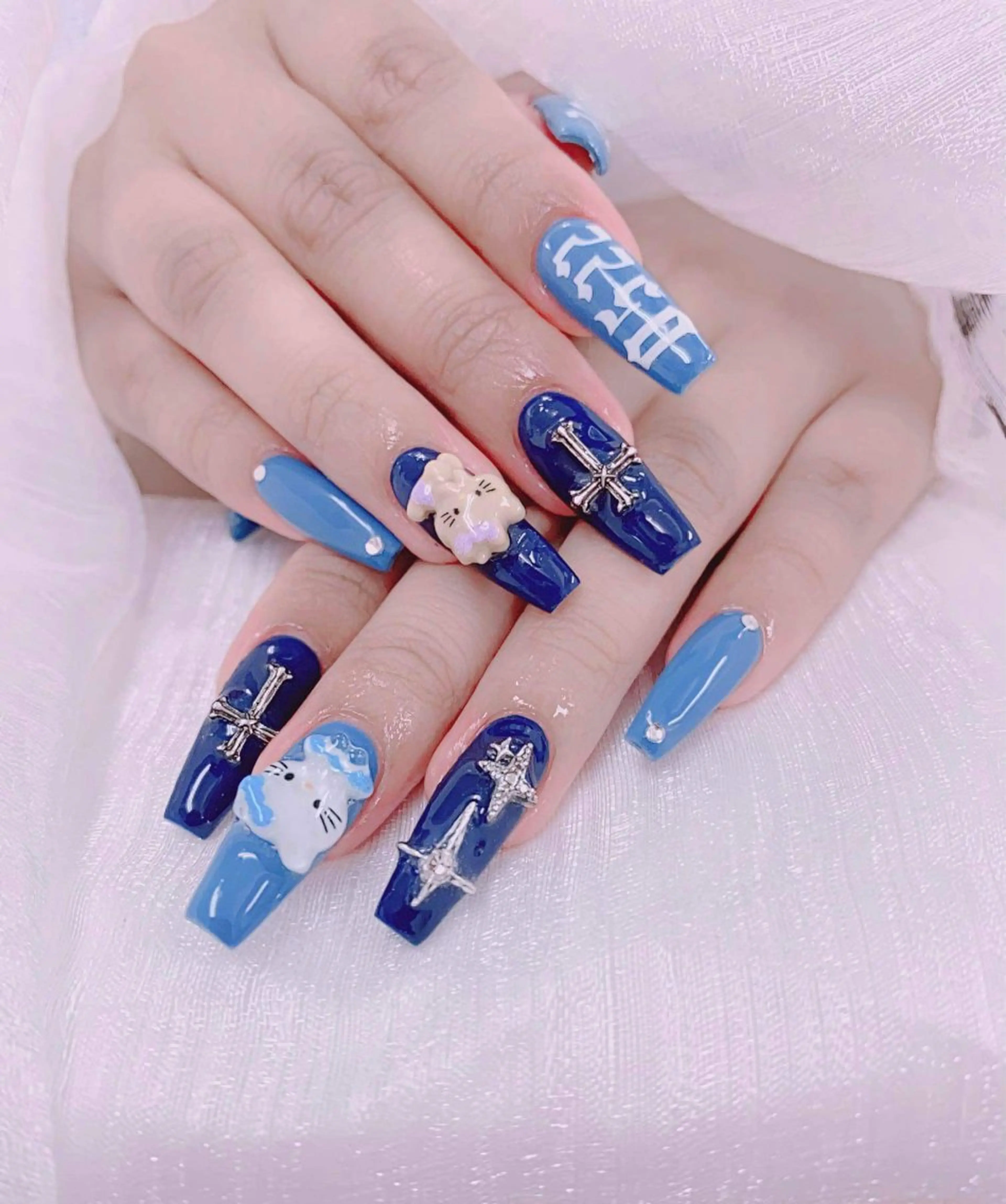 ネイル アートネイル フレンチネイル ジェルネイル 韓国ネイル マグネットネイル Lenie Shinokuboのネイルデザイン