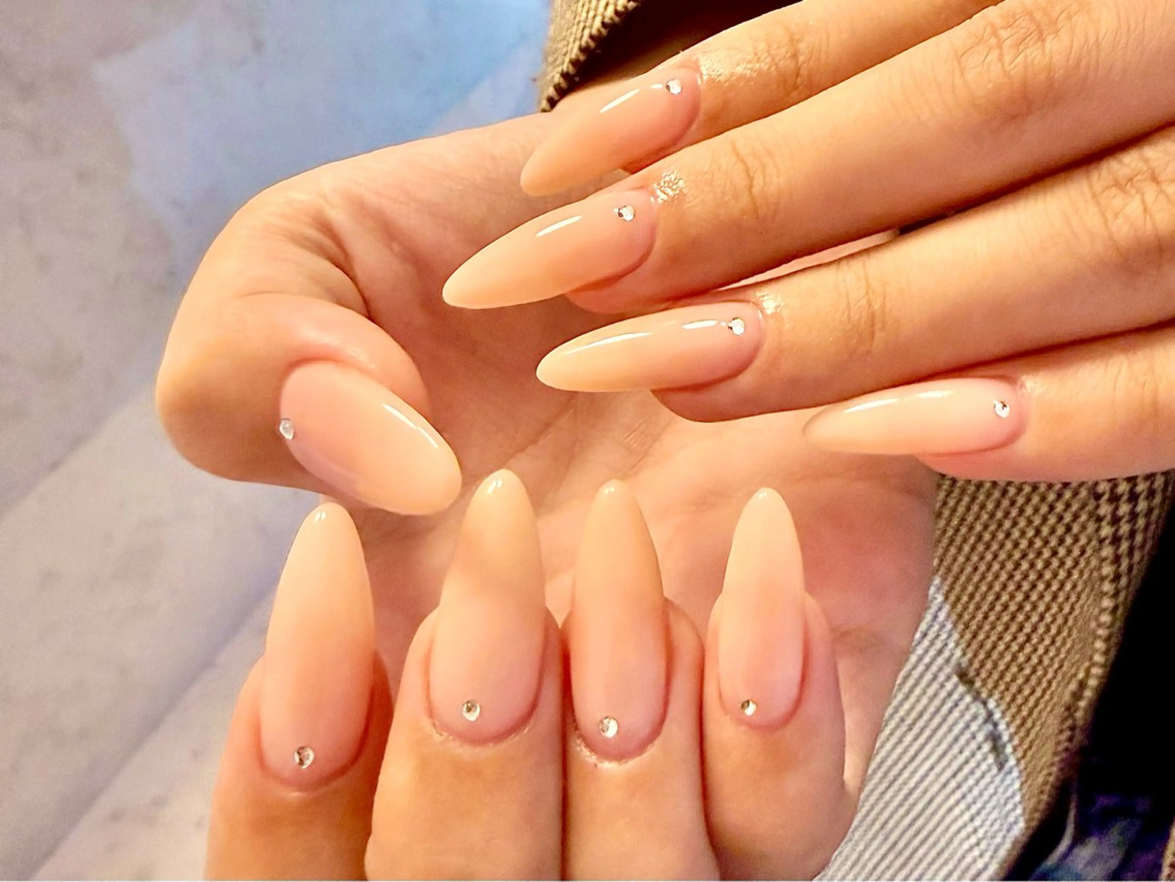 ネイル ワンカラーネイル シンプルネイル PADA HALNAのネイルデザイン