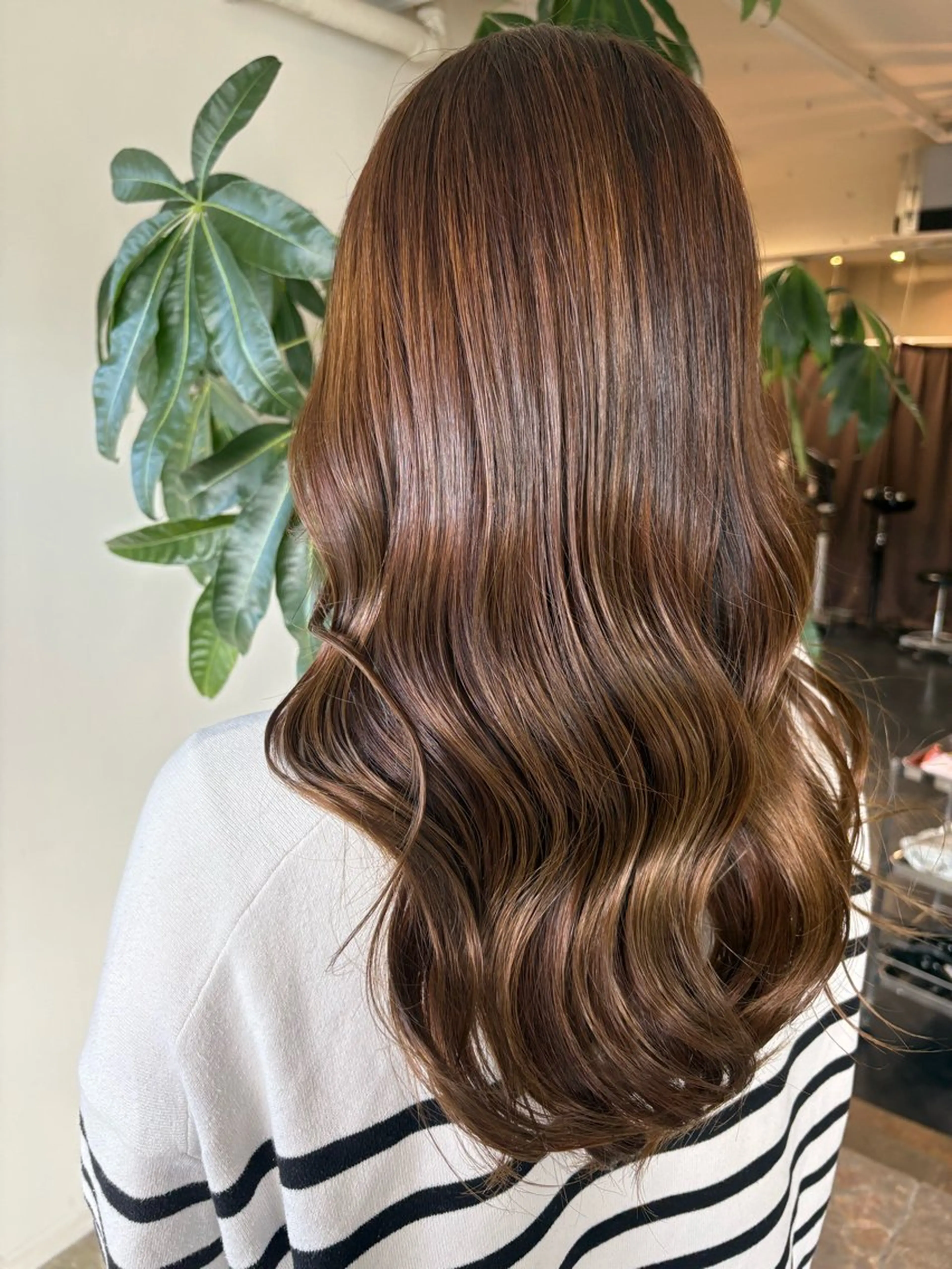 カラー ベージュカラー ブリーチ ブリーチなしカラー オリーブベージュ ヘアカラー SARAJU kirinaのヘアスタイル