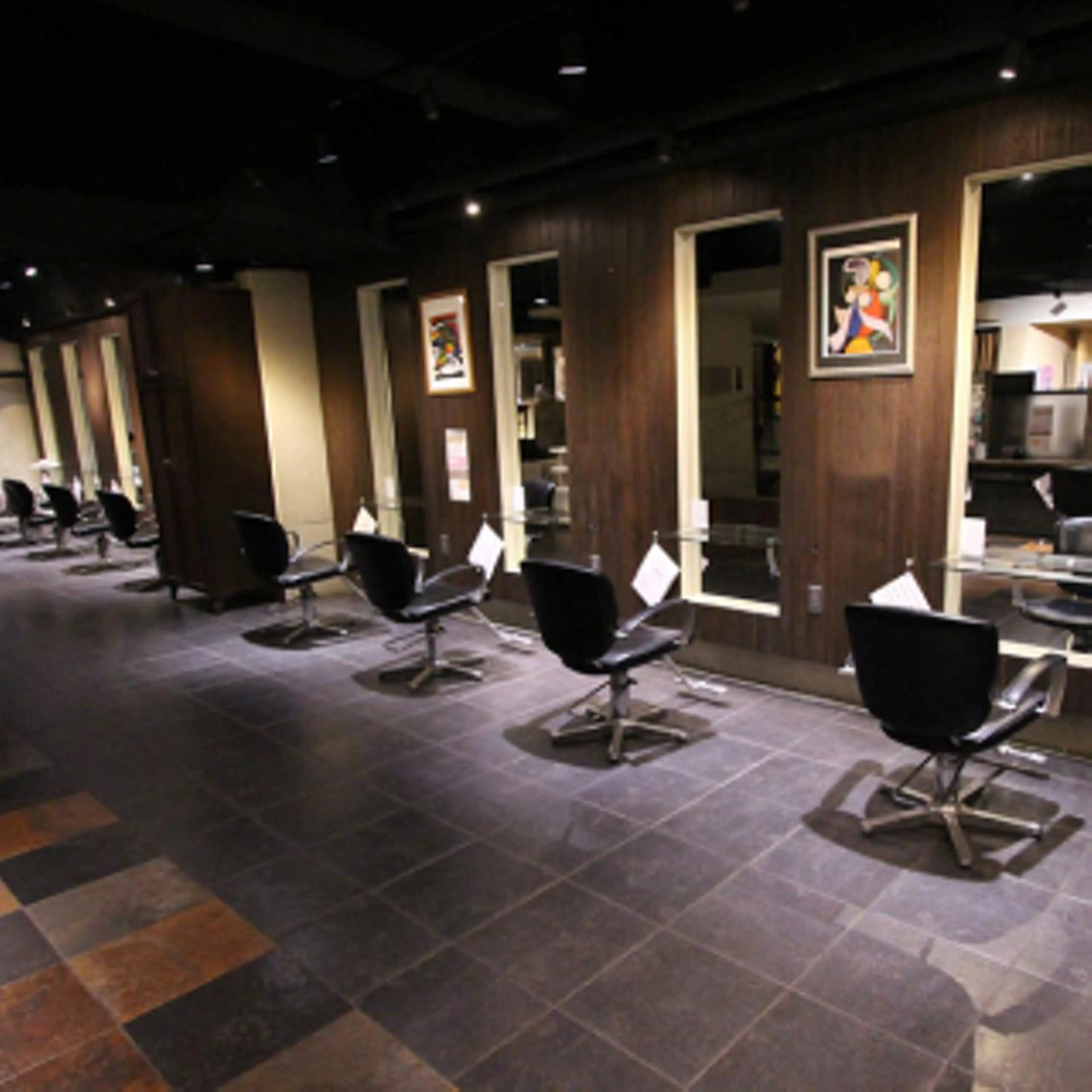 Lee東三国 店長 谷辻誠志のヘアスタイル