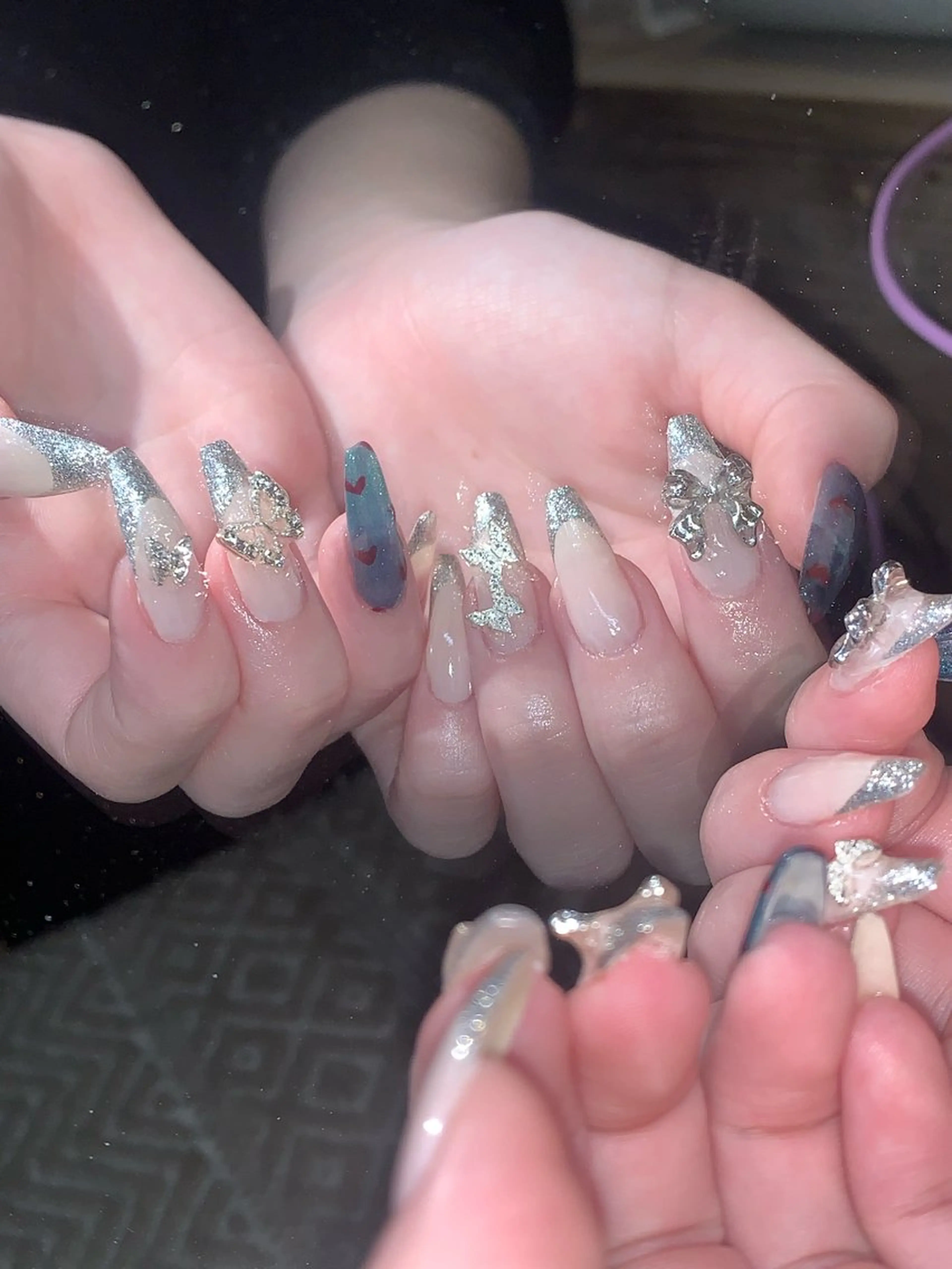 ネイル ハンドネイル NES NAIL所属・さゆり￤推しキャラ ￤ロングネイル🩷のネイルデザイン