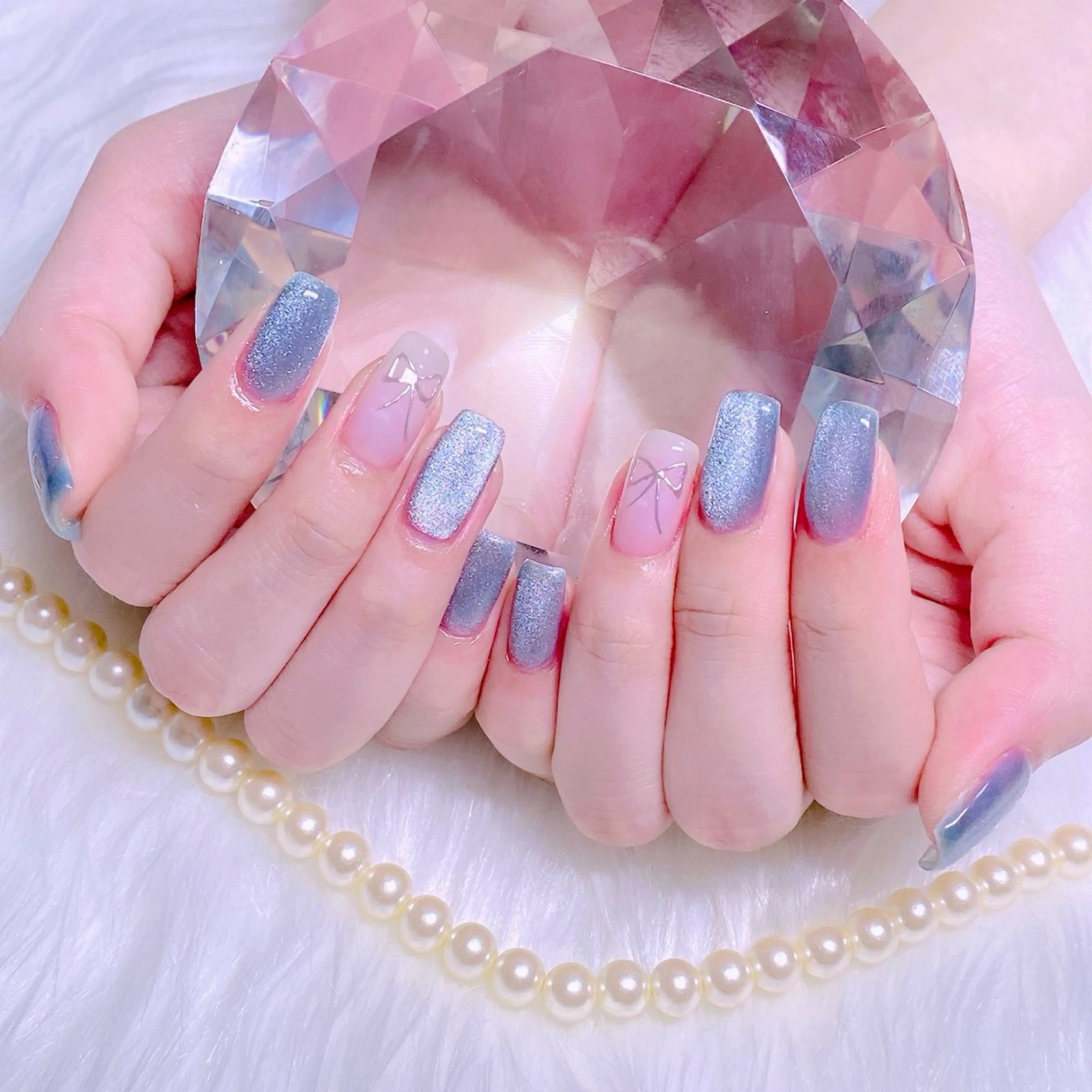 ネイル マグネットネイル リボン スクエアネイル Nail Yunaのネイルデザイン