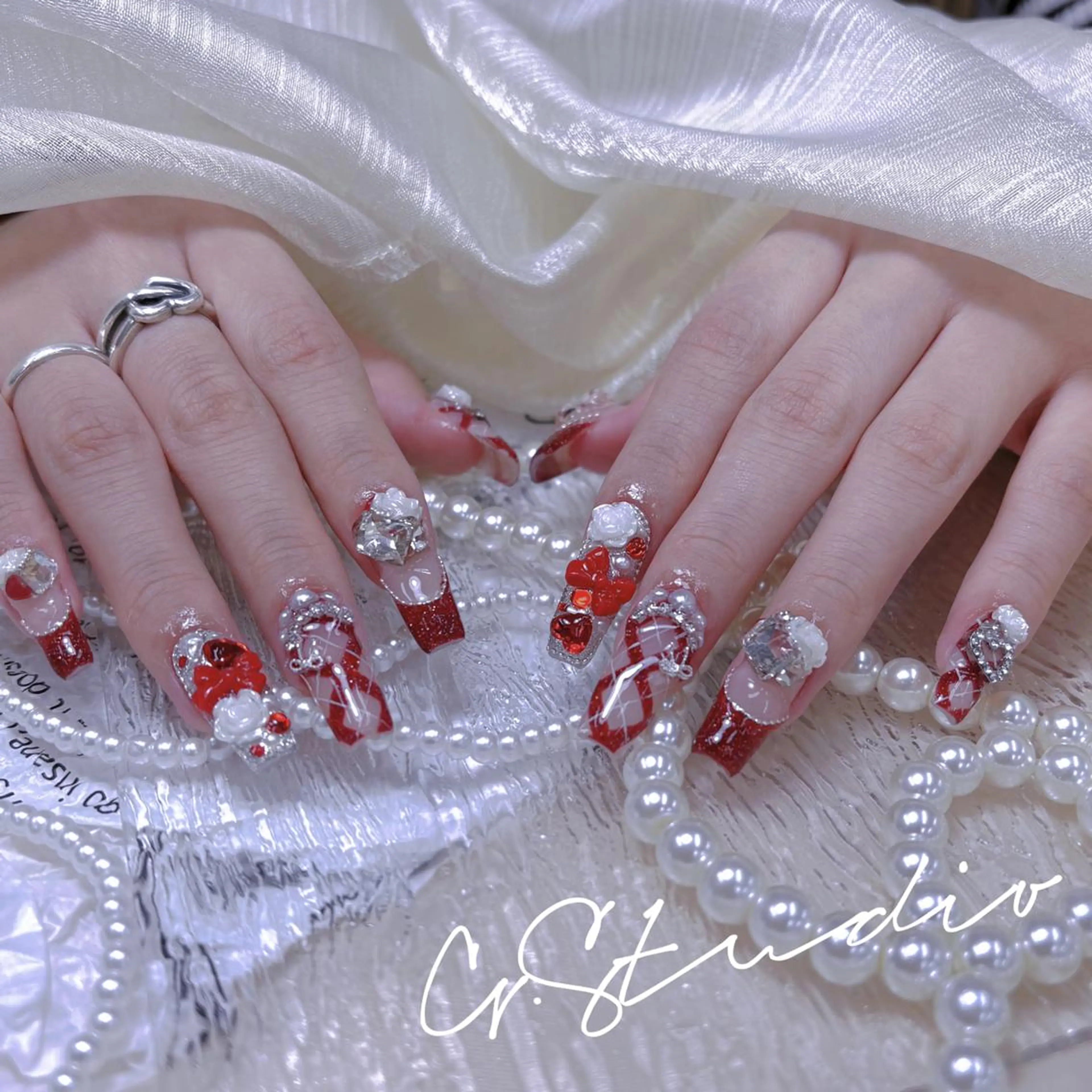 ネイル ハンドネイル ハンドケア G. 長さ出し専門店のネイルデザイン