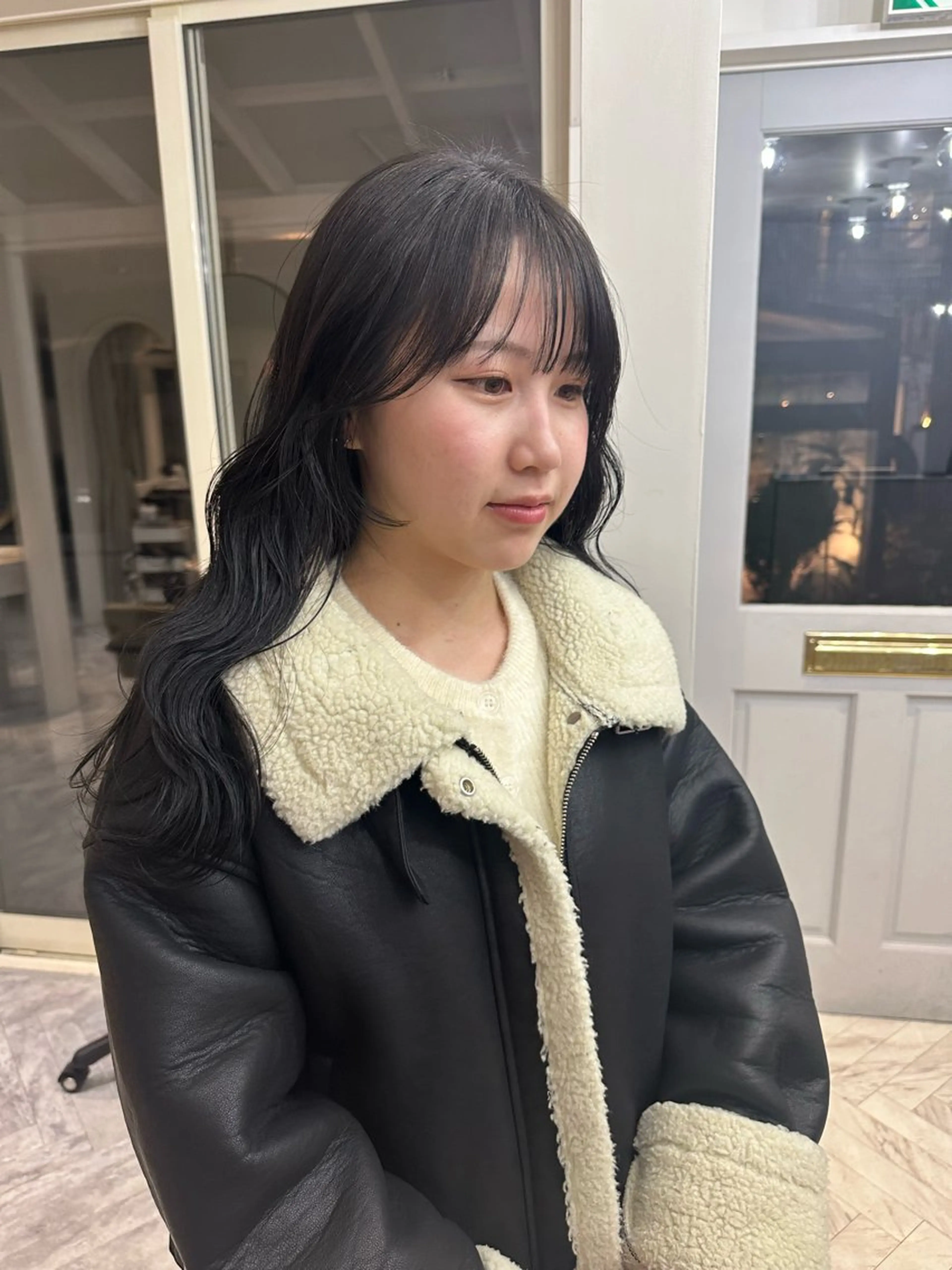 ロング カラー ブリーチ ハイトーンカラー ブリーチなしカラー ボブ ロング カット ヘアカラー トリートメント REINA☁️透明感 カラー/ぷつっと♡のヘアスタイル