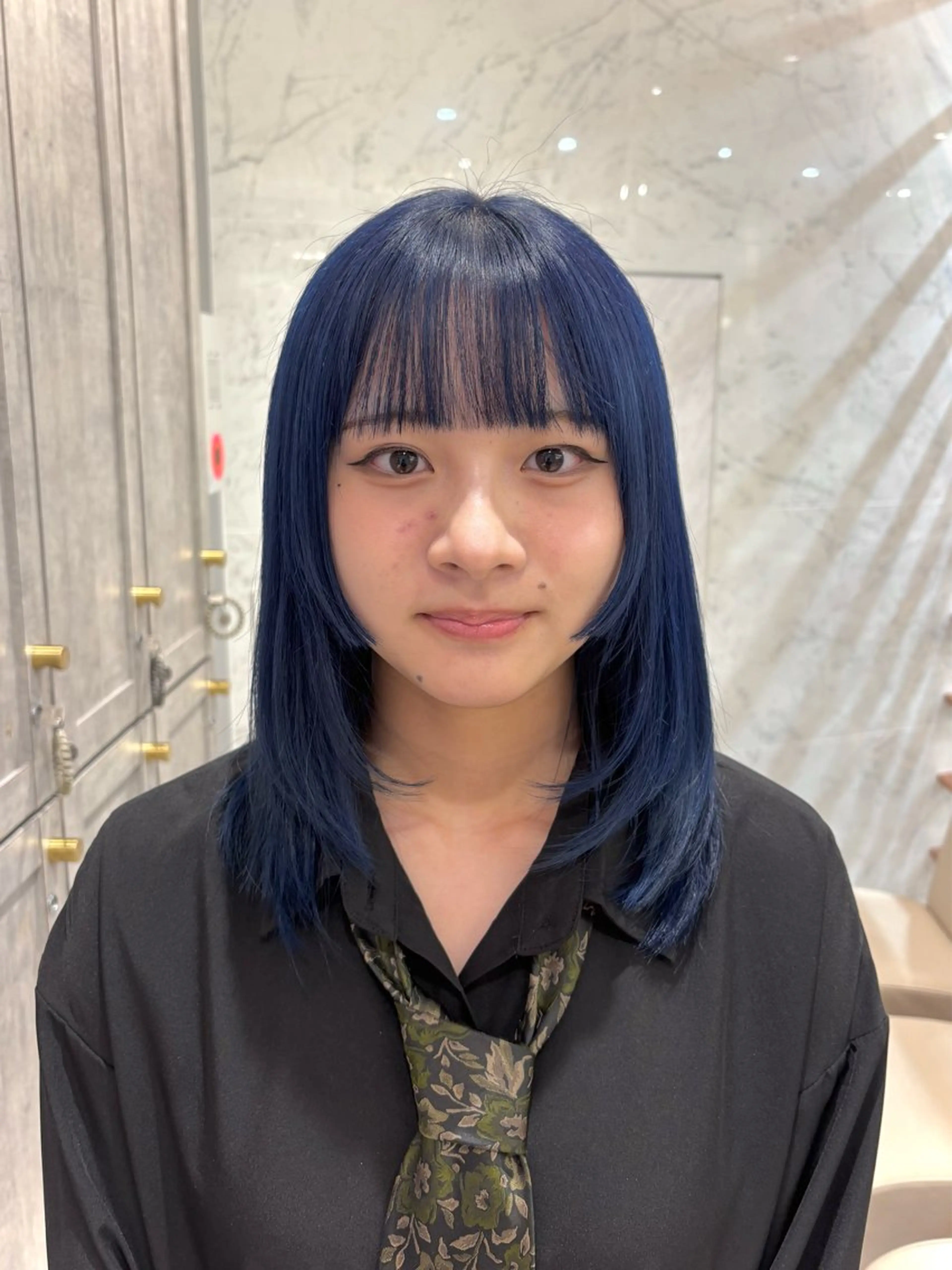 ミディアム カラー ブルーカラー 姫カット レイヤーカット カット トリートメント かどた はるなのヘアスタイル