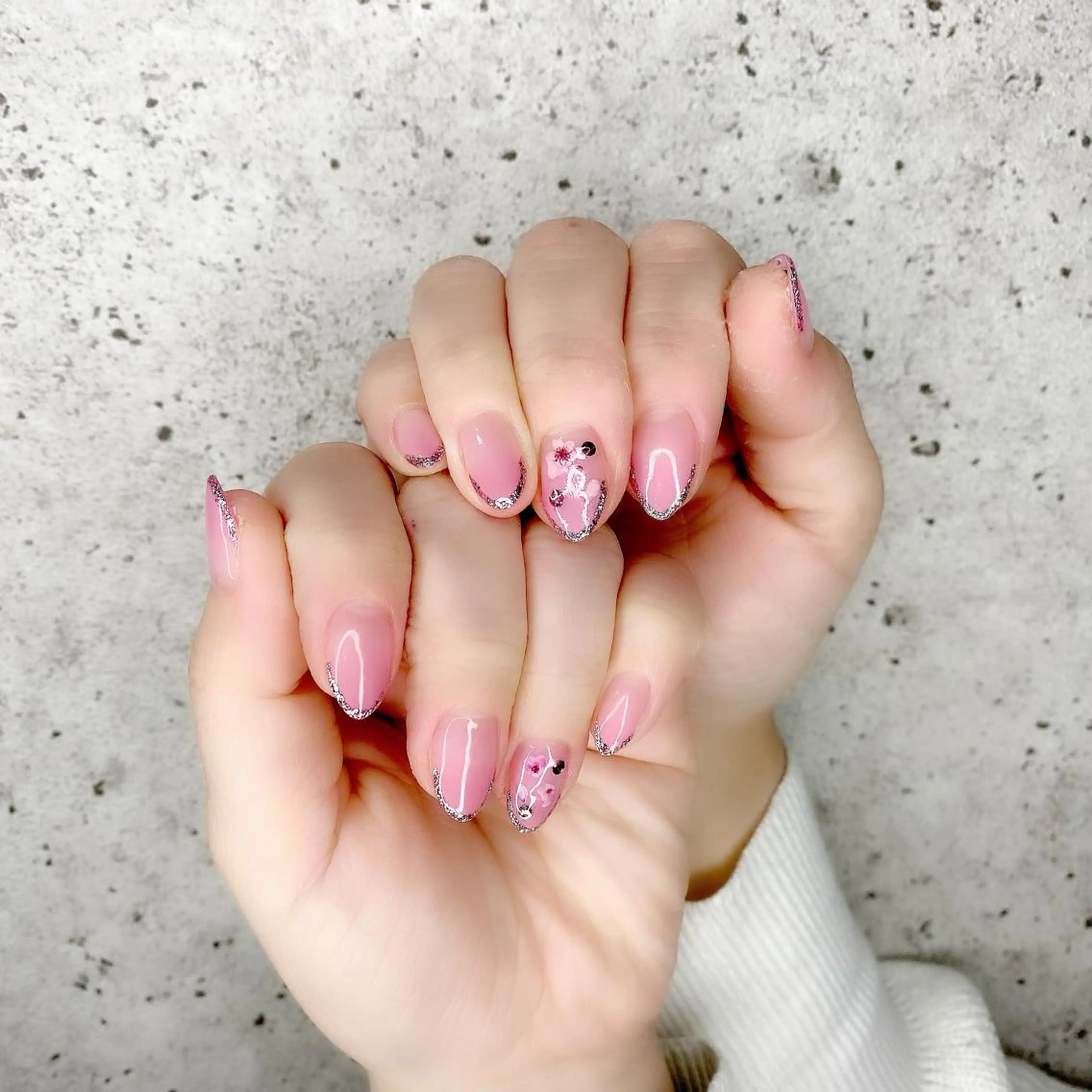 ミディアム カラー パーマ ヘアアレンジ メンズ キッズ ネイル マツエク・マツパ アイブロウ グラデーションカラー ピンクカラー カラーマツエク フラワーネイル フレンチネイル ハンドネイル Salon Ｋのネイルデザイン