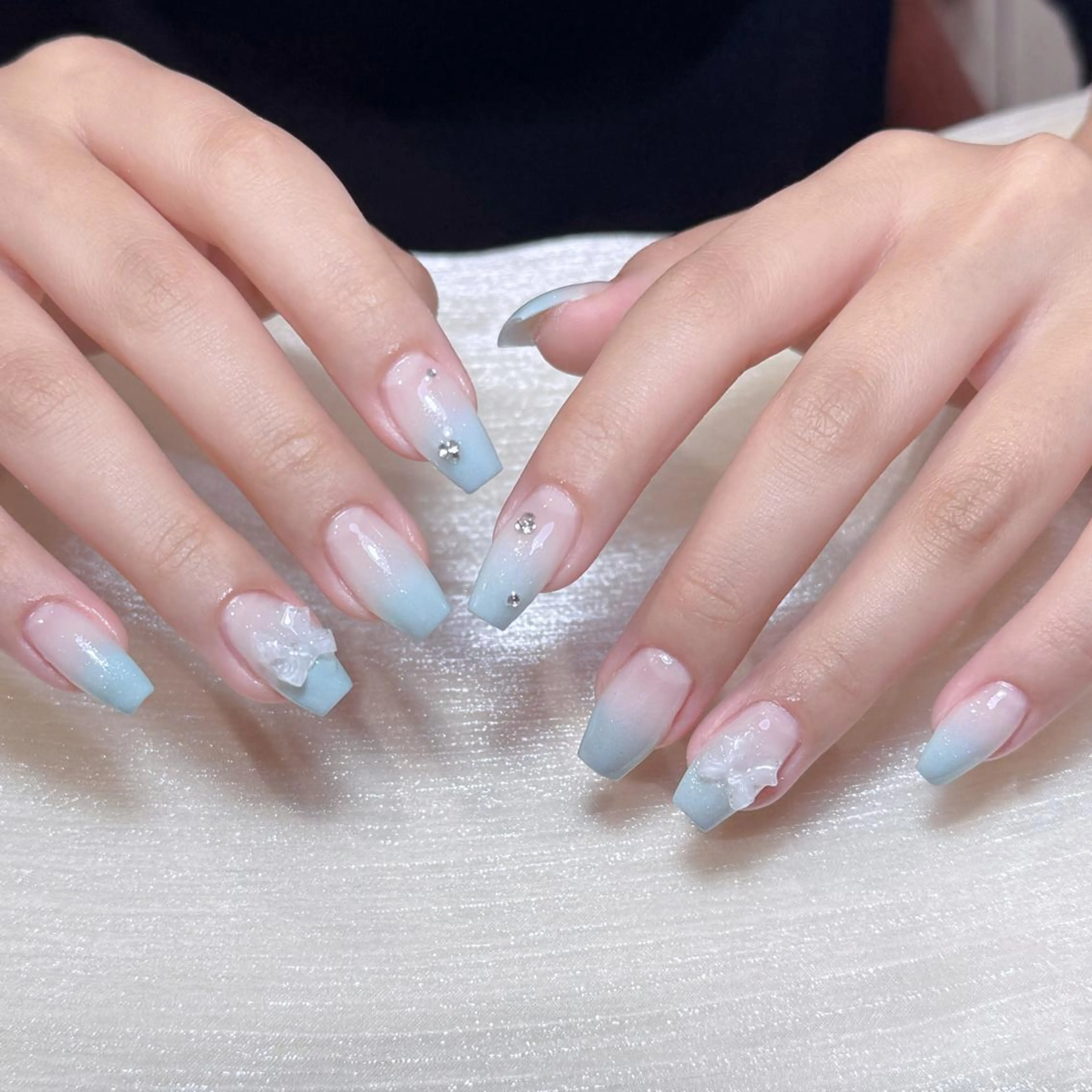 ネイル ハンドネイル ハンドケア Lumina Nail💕のネイルデザイン
