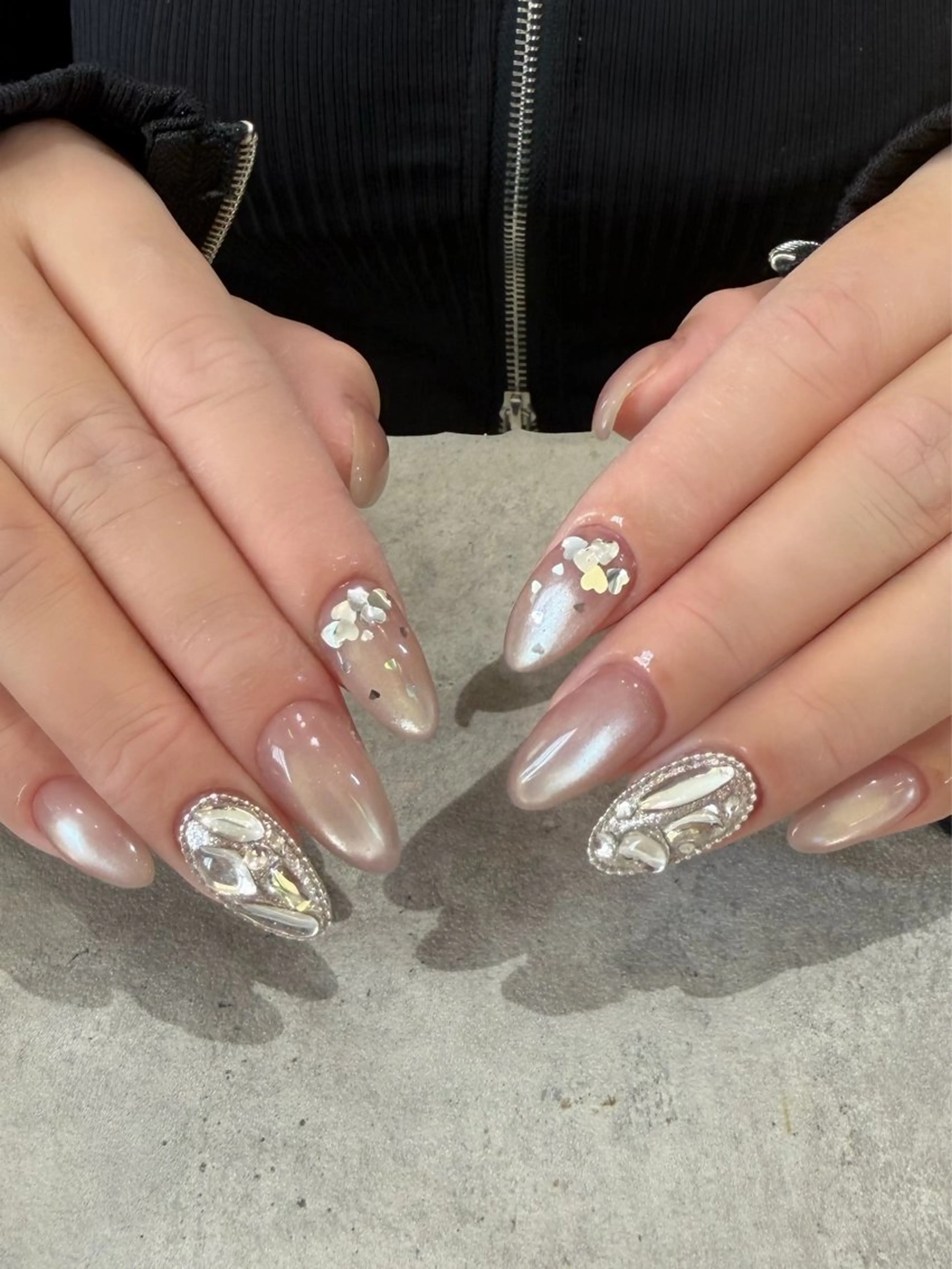 ネイル 持ち込み 豊島 波奈のネイルデザイン