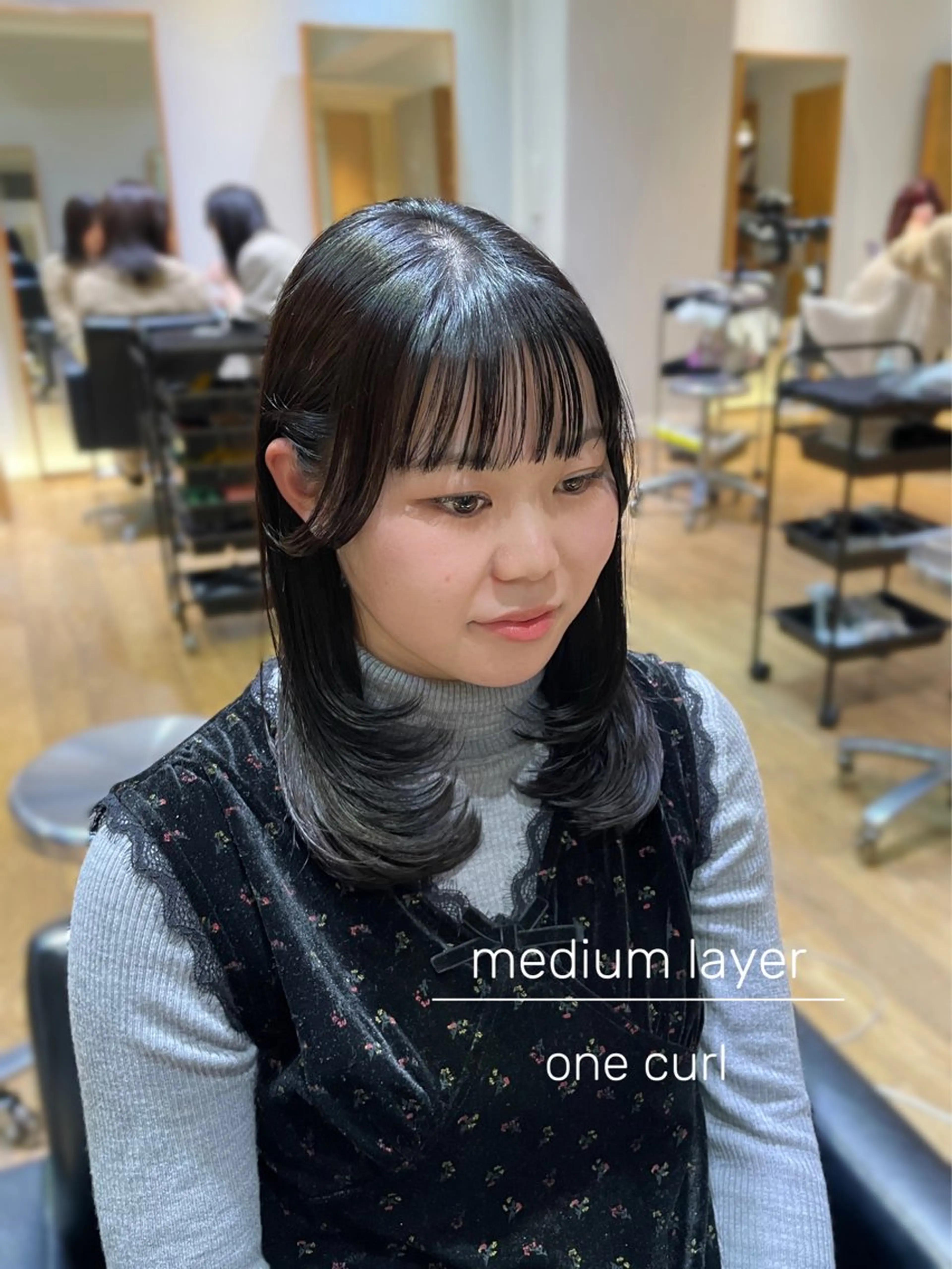 ミディアム カラー 透明感カラー カット ヘアカラー トリートメント 縮毛矯正/レイヤー /ひかるのヘアスタイル