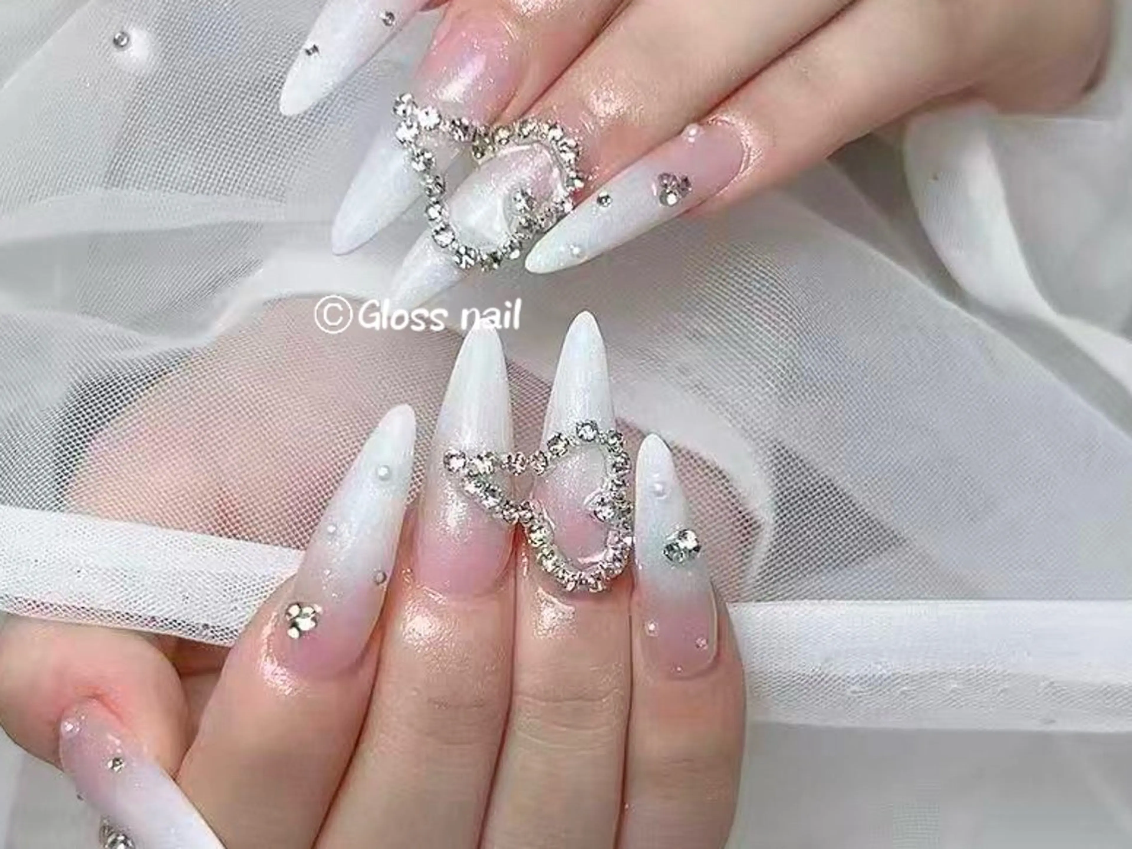 ネイル Gloss nail モデル募集中のネイルデザイン