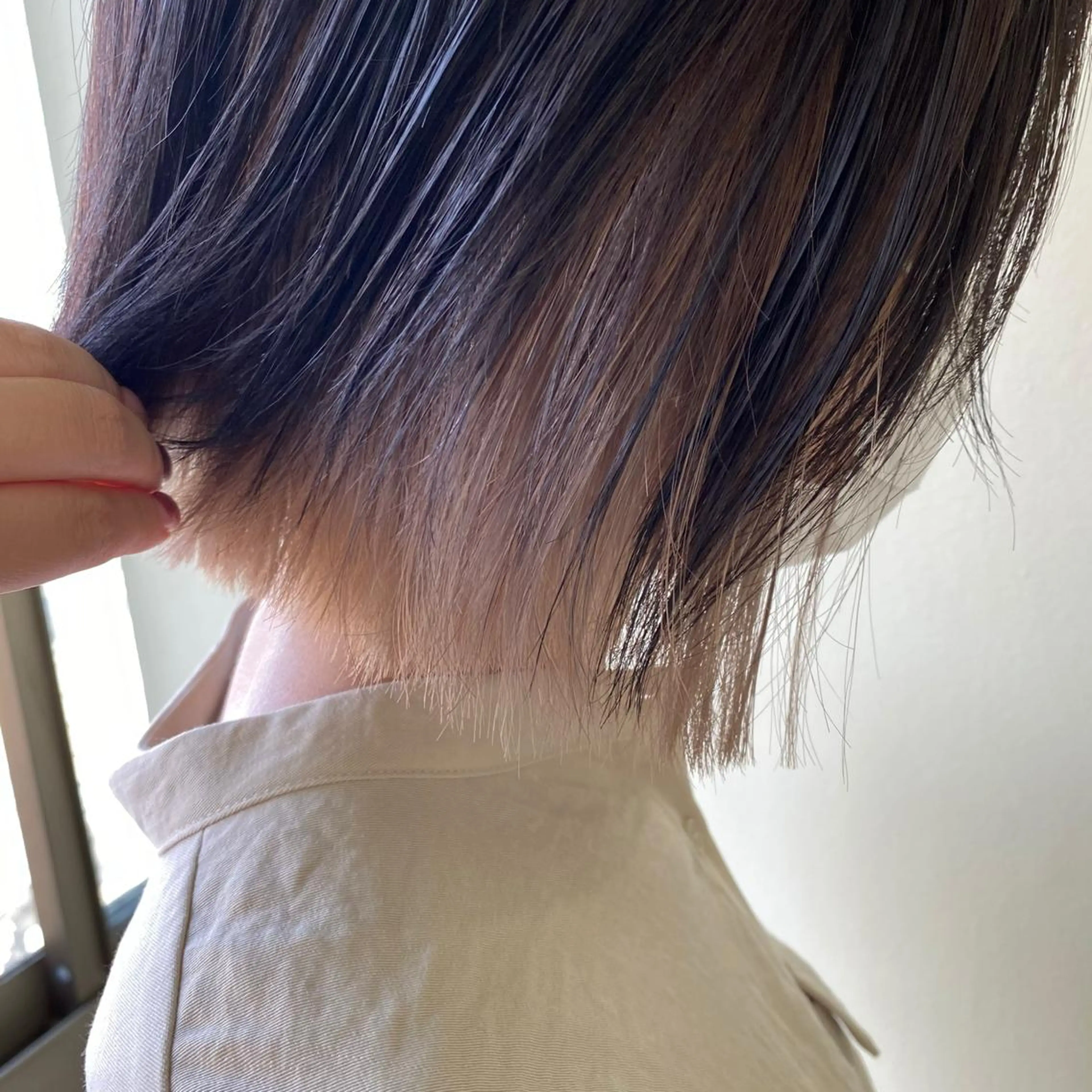 ショート カラー ベージュカラー インナーカラー ホワイトベージュ くびれミディ🌷 暖色系No1高橋智のヘアスタイル