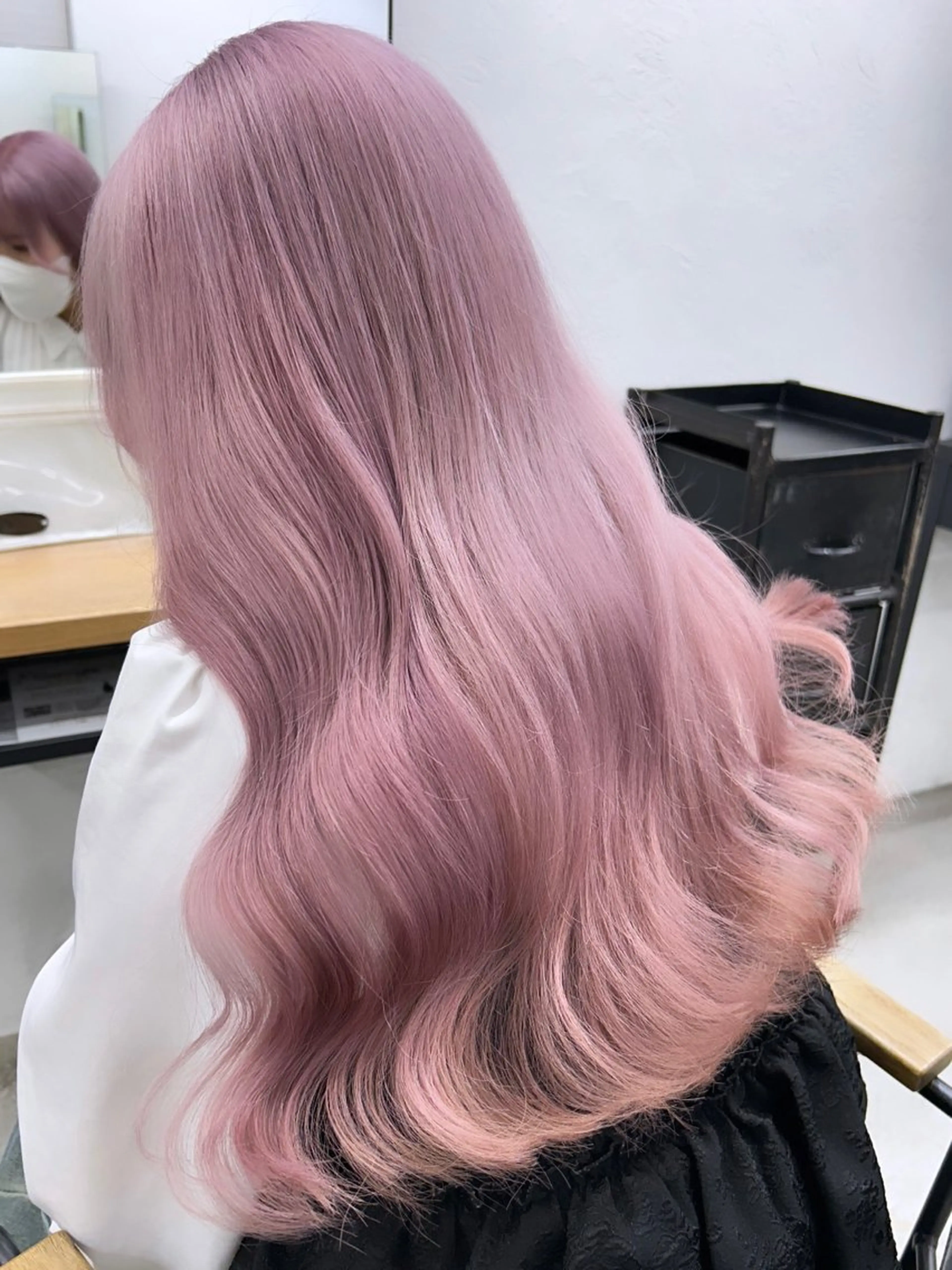 ロング カラー ブリーチ ケアブリーチ ハイトーンカラー ピンクカラー ロング カット ヘアカラー トリートメント ヘアセット RYOSUKE ハイトーンのヘアスタイル