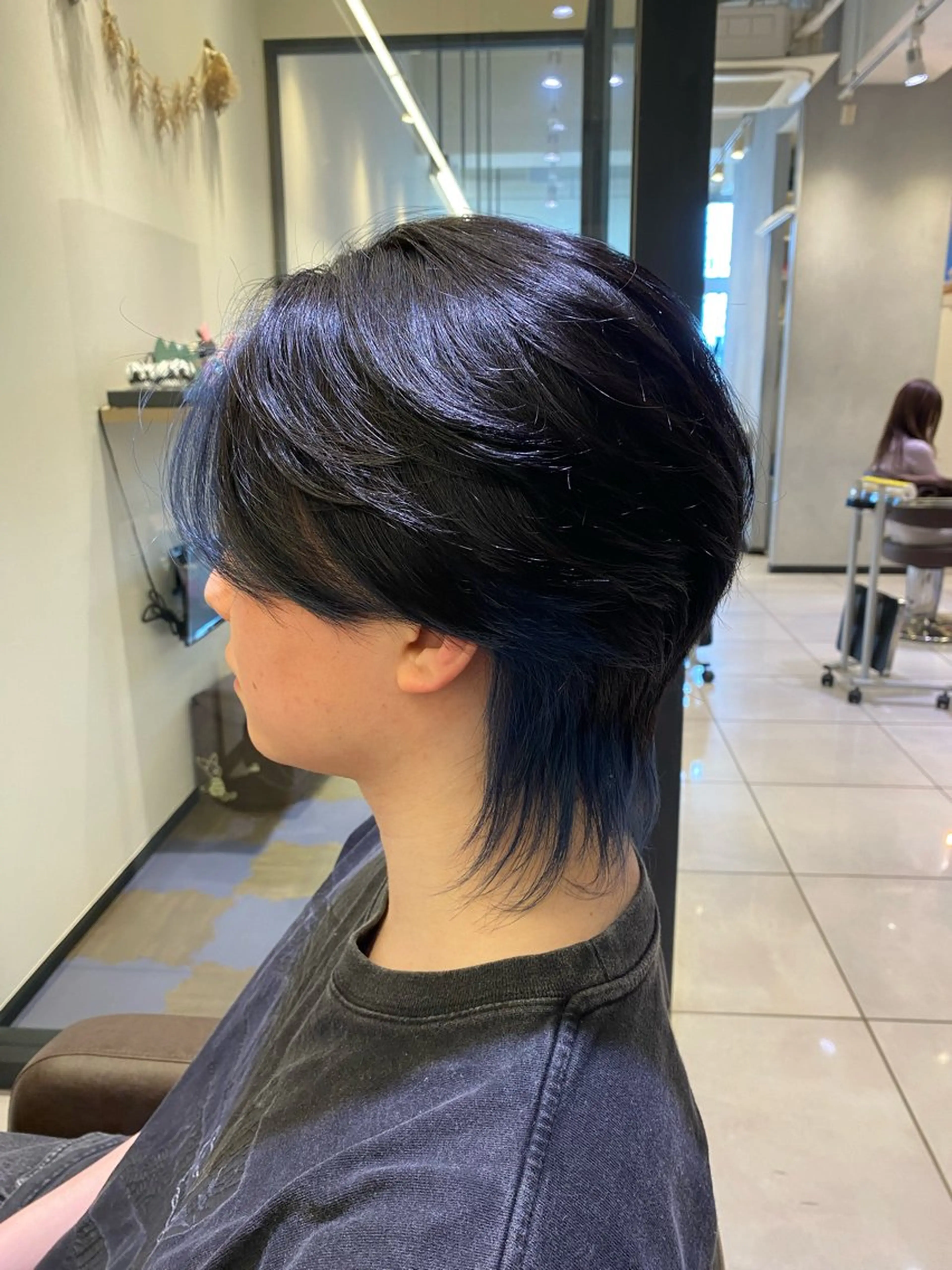 ショート パーマ メンズ メンズウルフカット アッシュ ウルフカット earth南柏所属・野老 海音のヘアスタイル